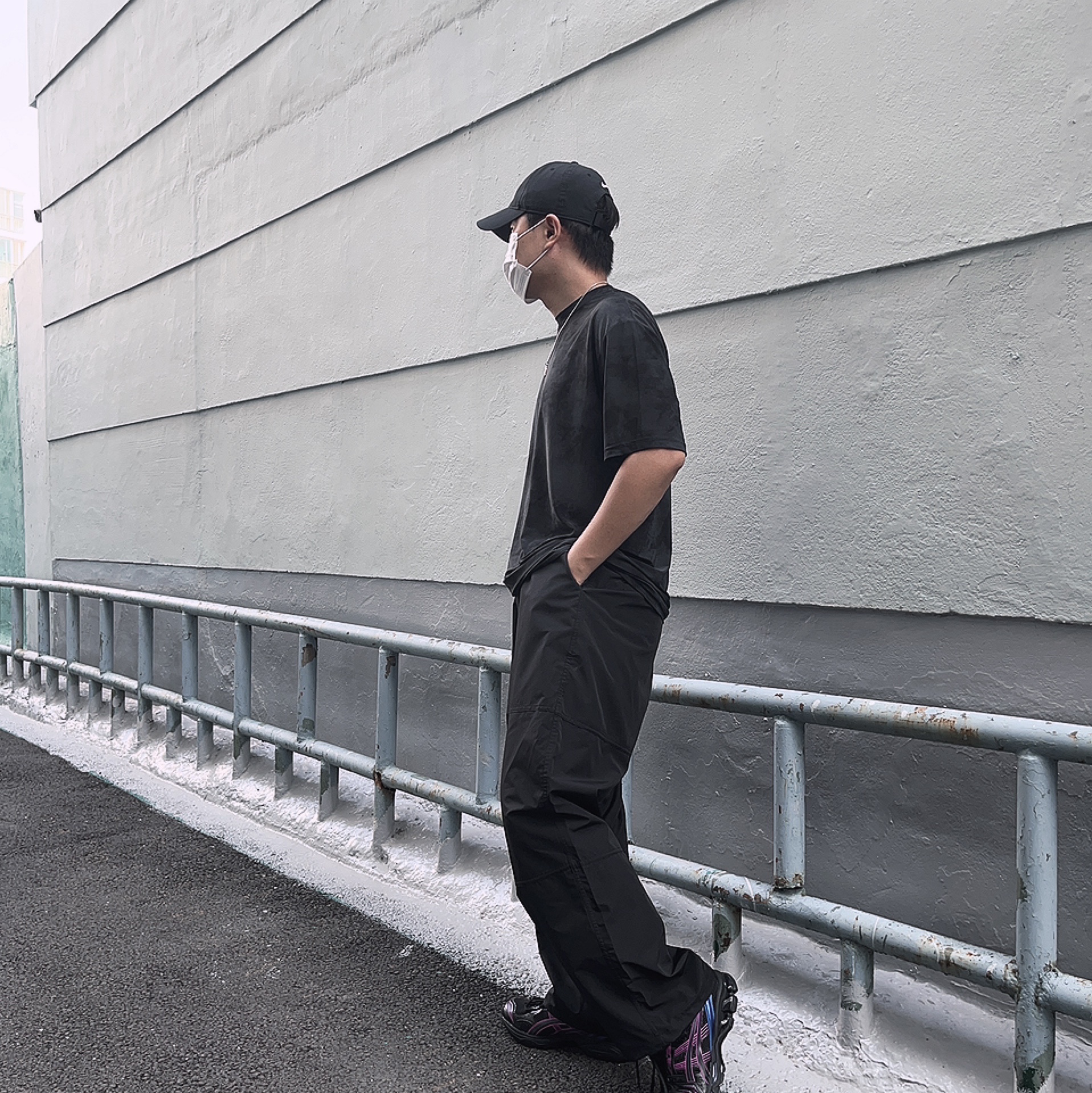 Asics Gel-Kayano 14 Black Lake Drive 착용 스타일 - 2
