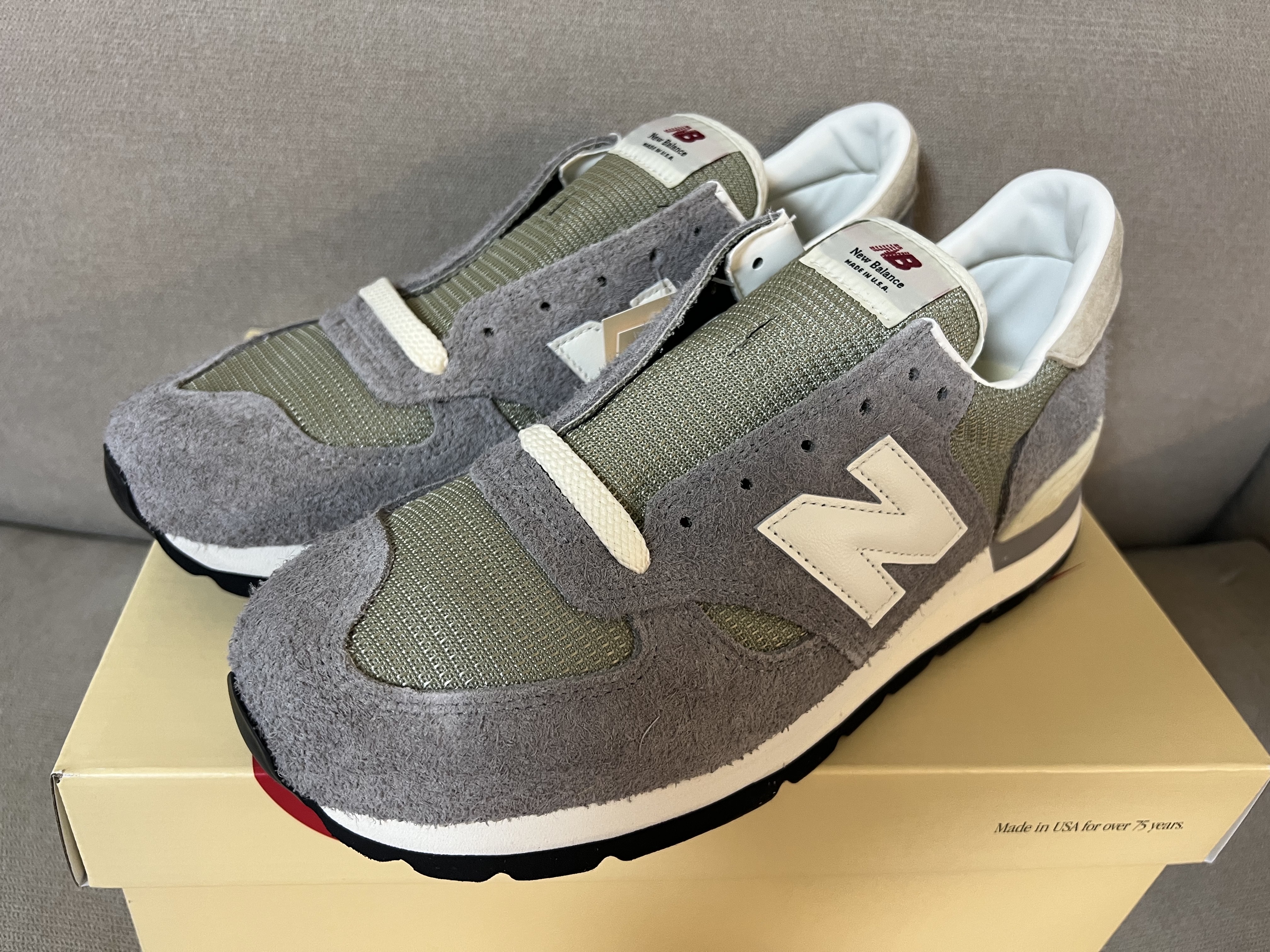 New Balance 990v1 Made in USA Marblehead Incense 착용 스타일