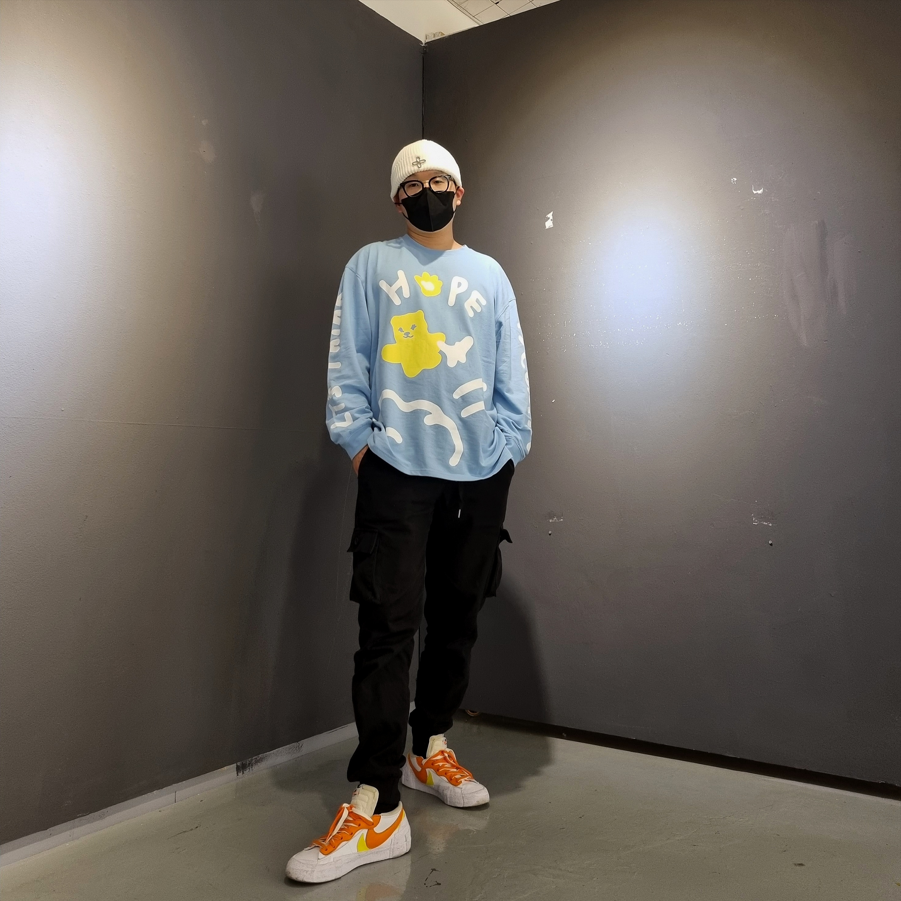 Nike x Sacai Blazer Low Magma Orange 착용 스타일