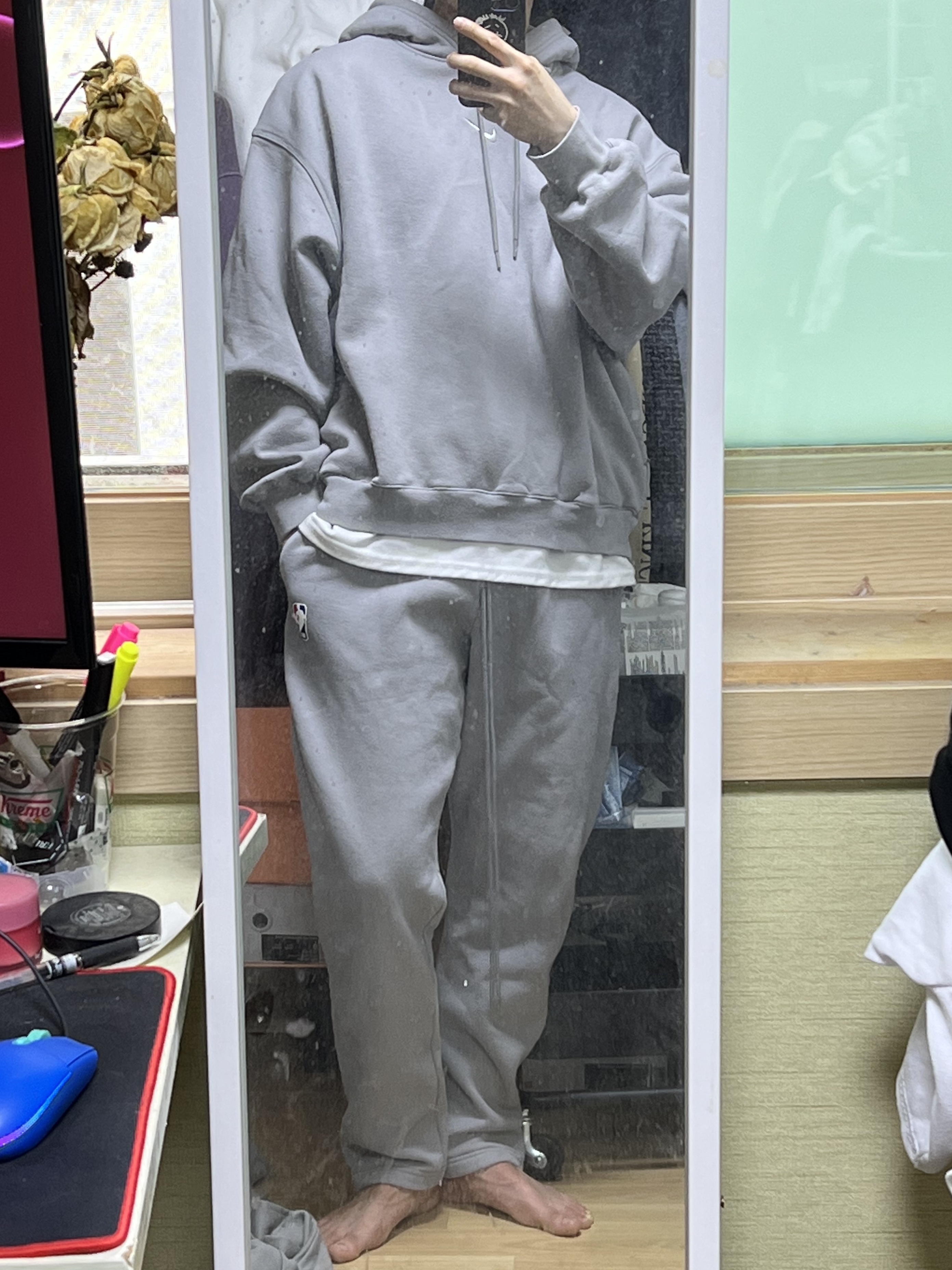 Nike x Fear of God Double Hood Hoodie Dust Sail, Nike x Fear of God Warm Up Pants Dust 착용 스타일