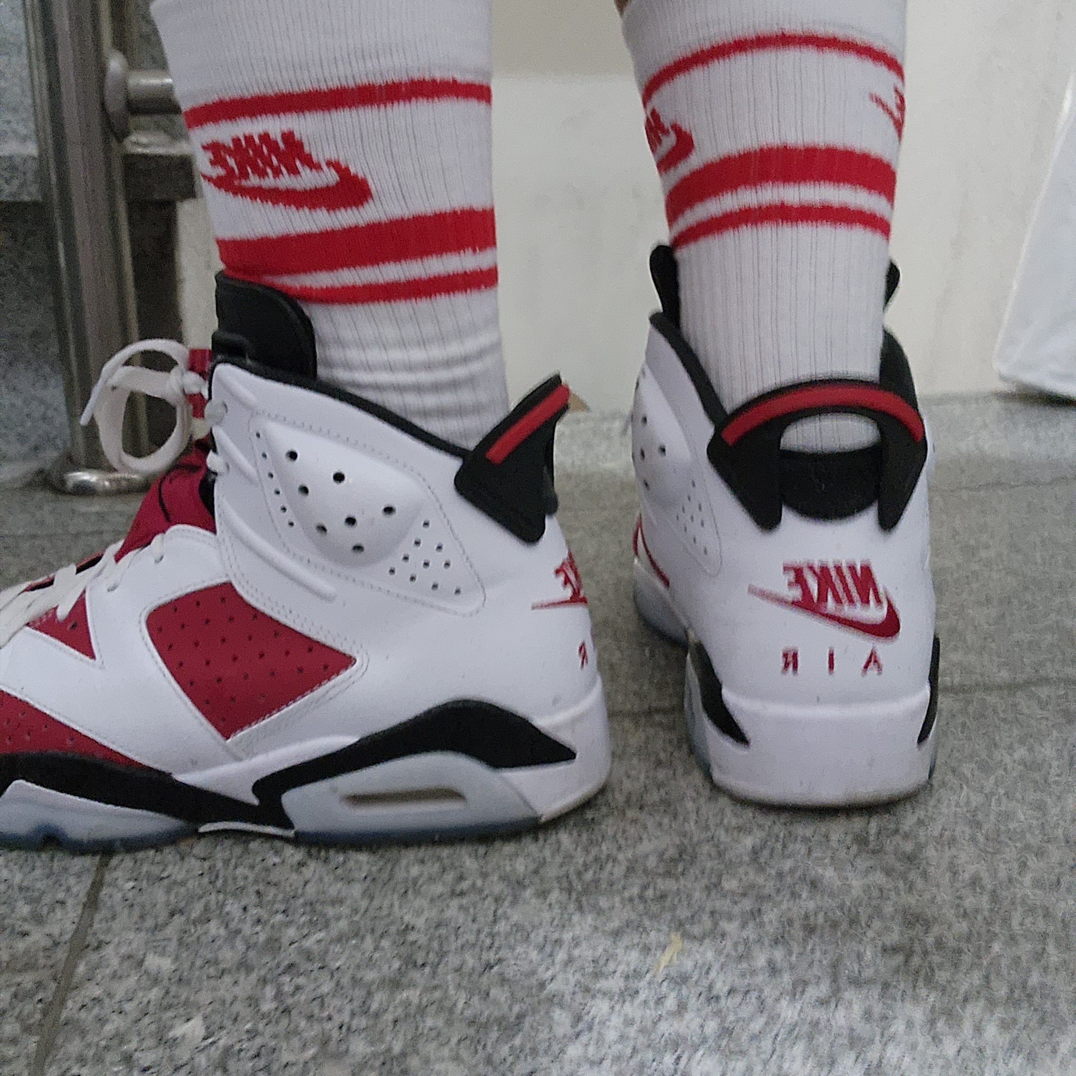 Jordan 6 Retro Carmine 2021 착용 스타일