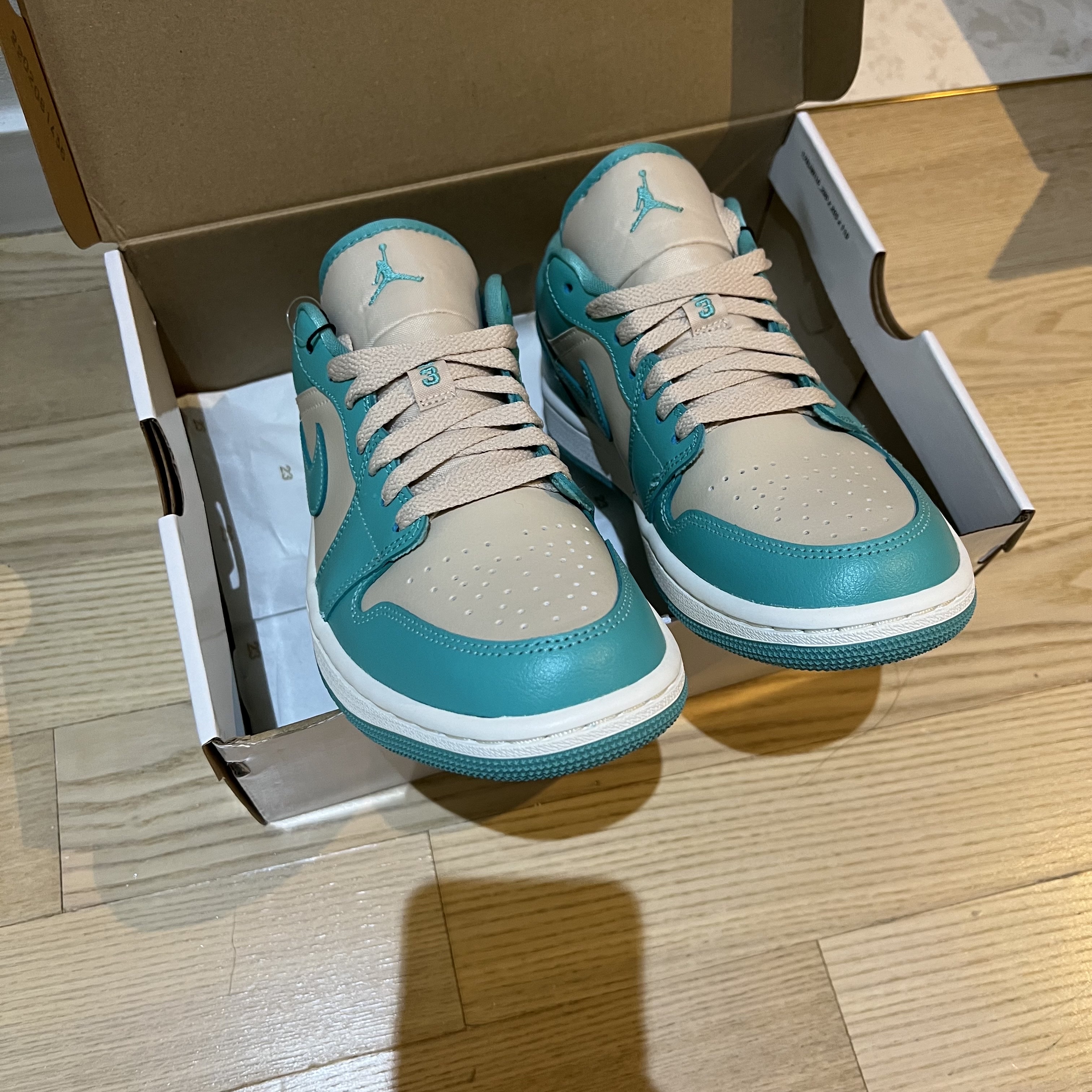 (W) Jordan 1 Low Sanddrift Washed Teal 착용 스타일 - 2