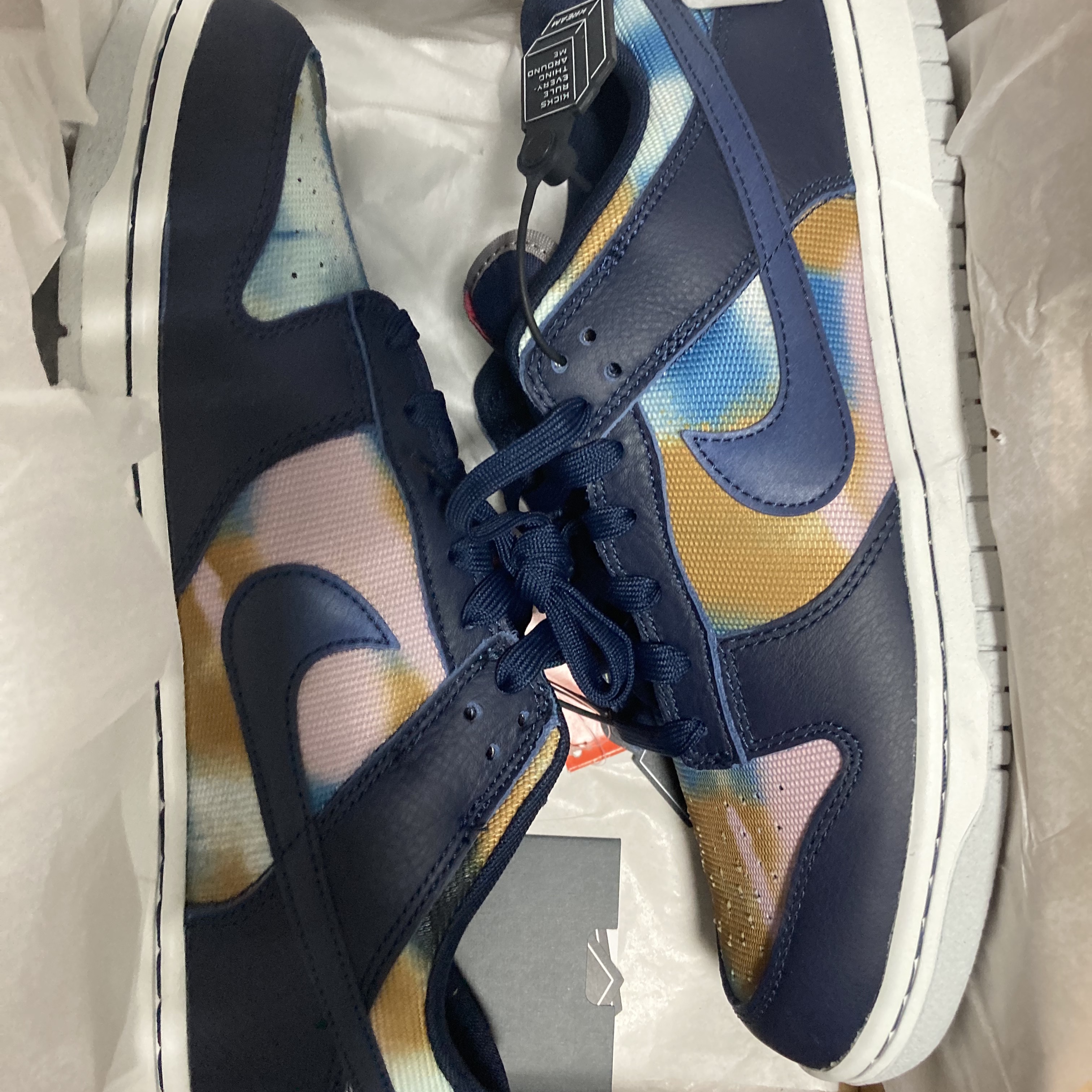 Nike Dunk Low Retro PRM Obsidian Graffiti 착용 스타일 - 2