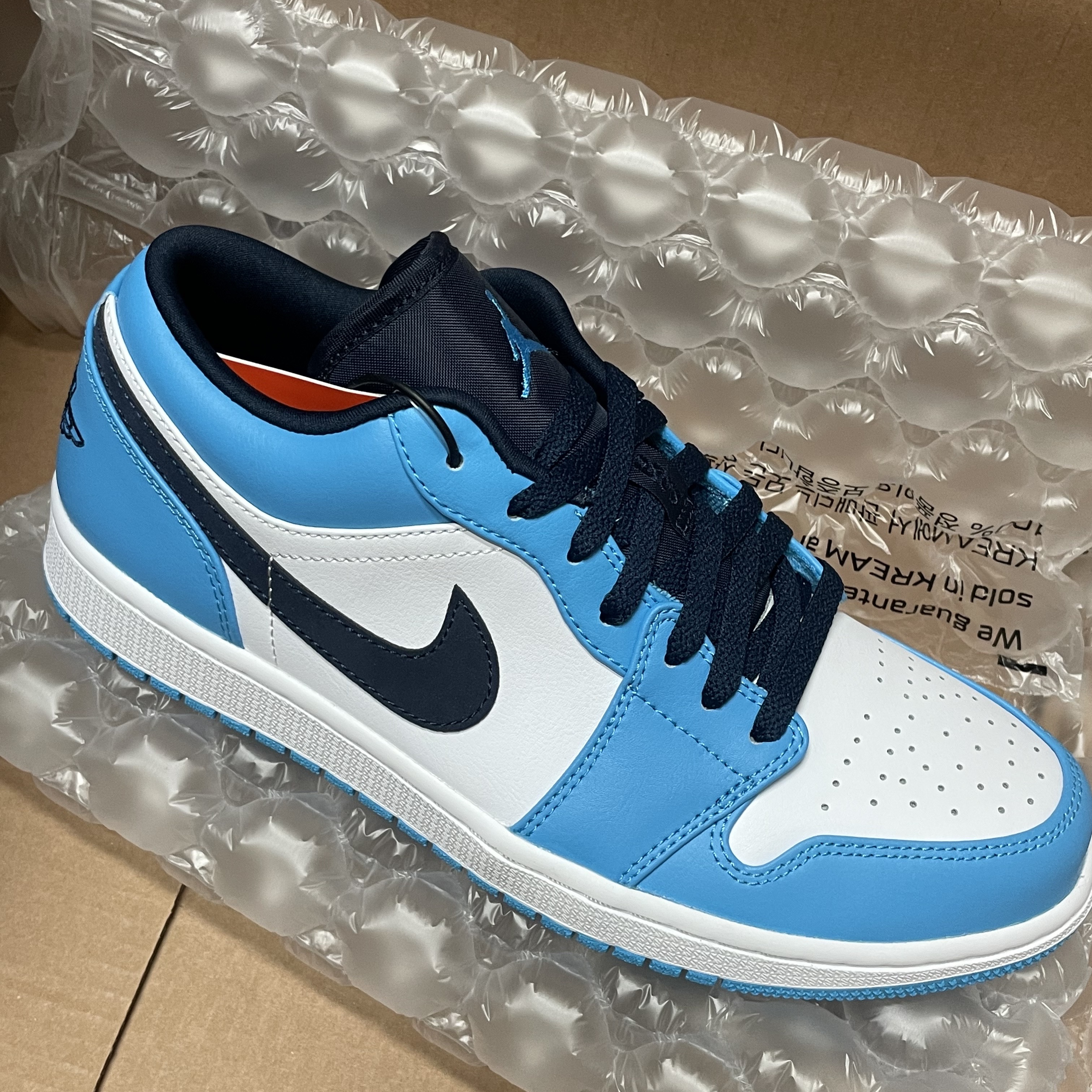 Jordan 1 Low Dark Powder Blue 착용 스타일