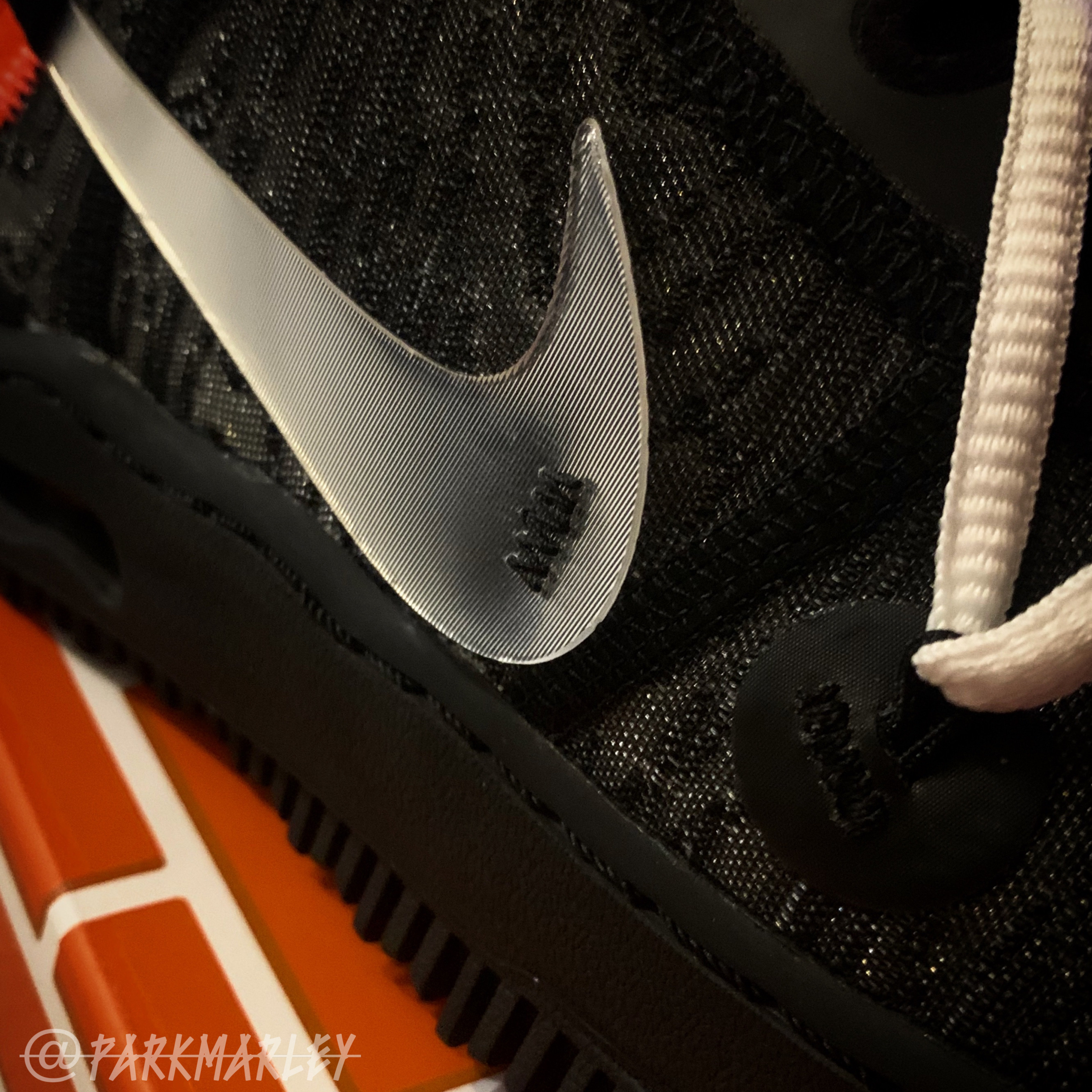 Nike x Off-White Air Force 1 Mid SP Black 착용 스타일 - 3