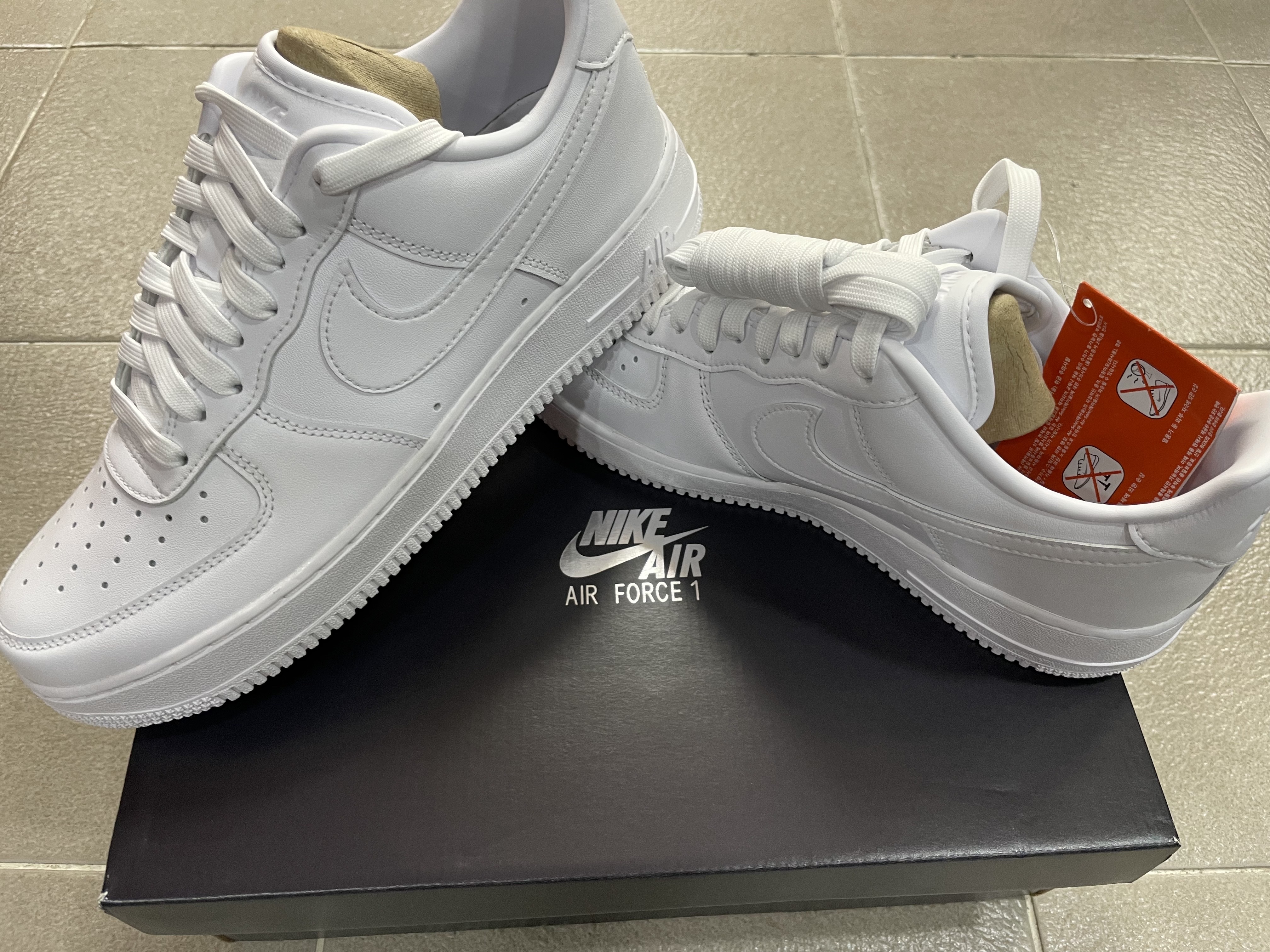 Nike Air Force 1 '07 Fresh White 착용 스타일