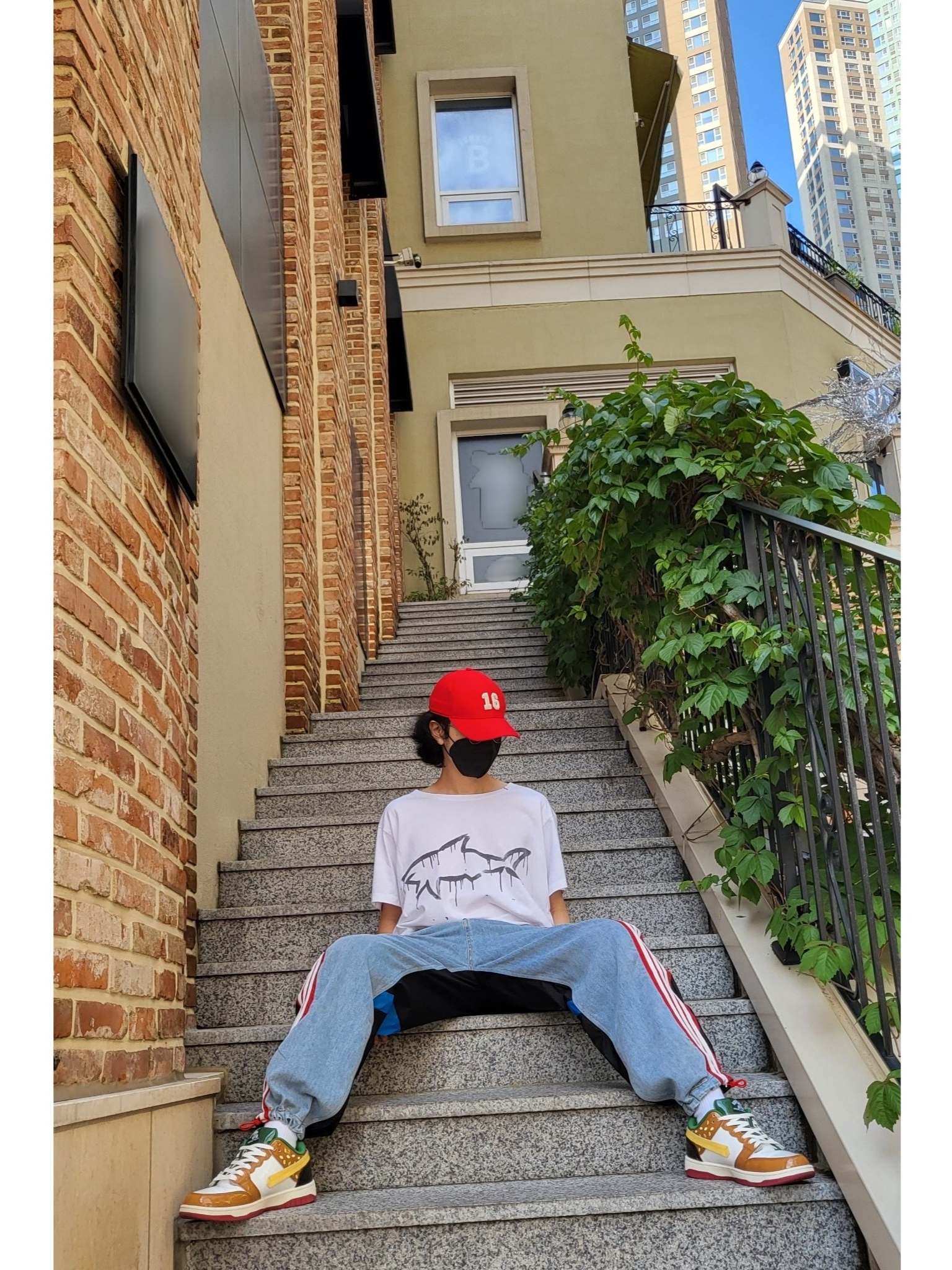 (W) Celine No.16 Cotton Baseball Cap Red 착용 스타일 - 1