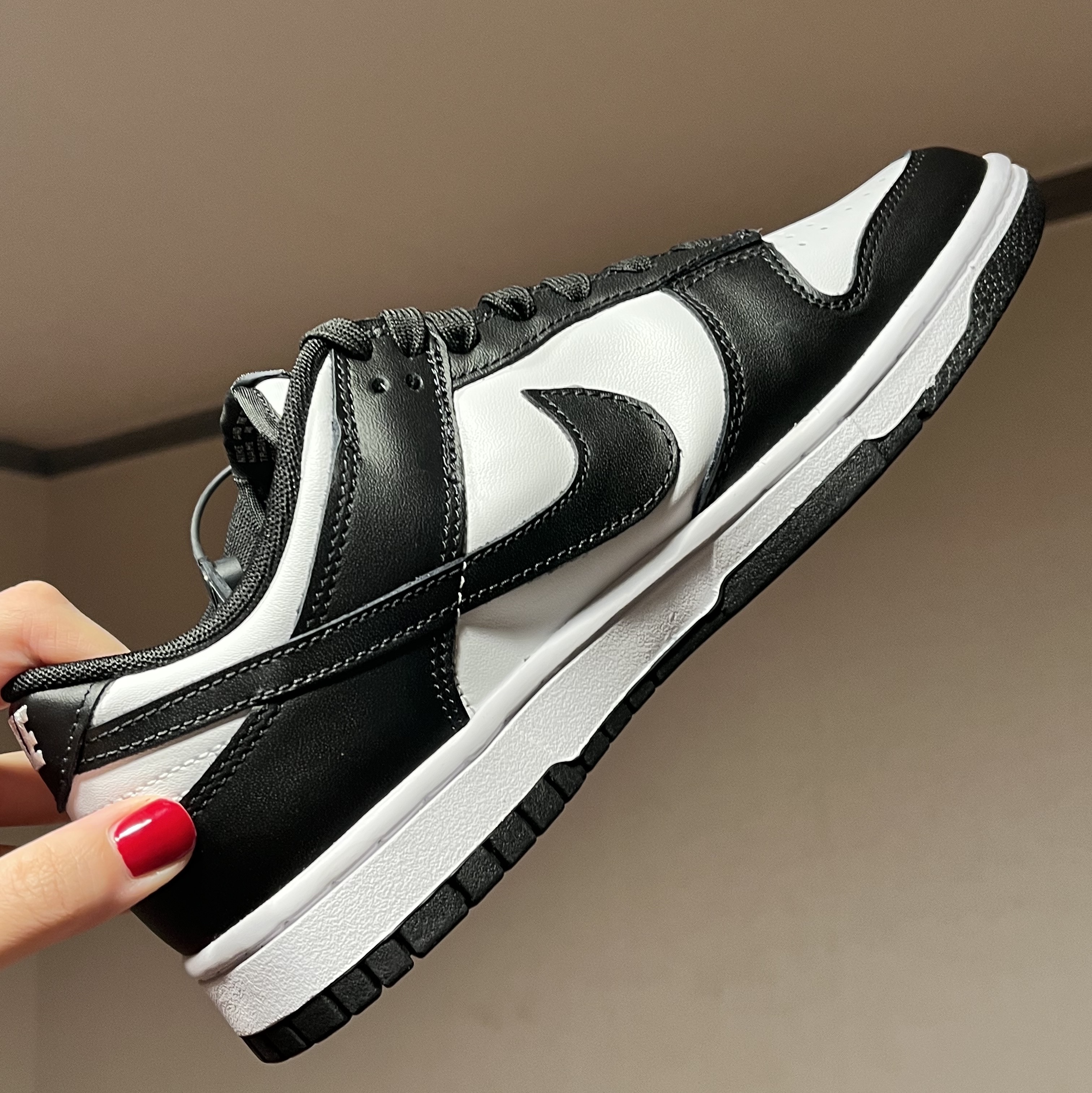 Nike Dunk Low Retro Black 착용 스타일 - 3