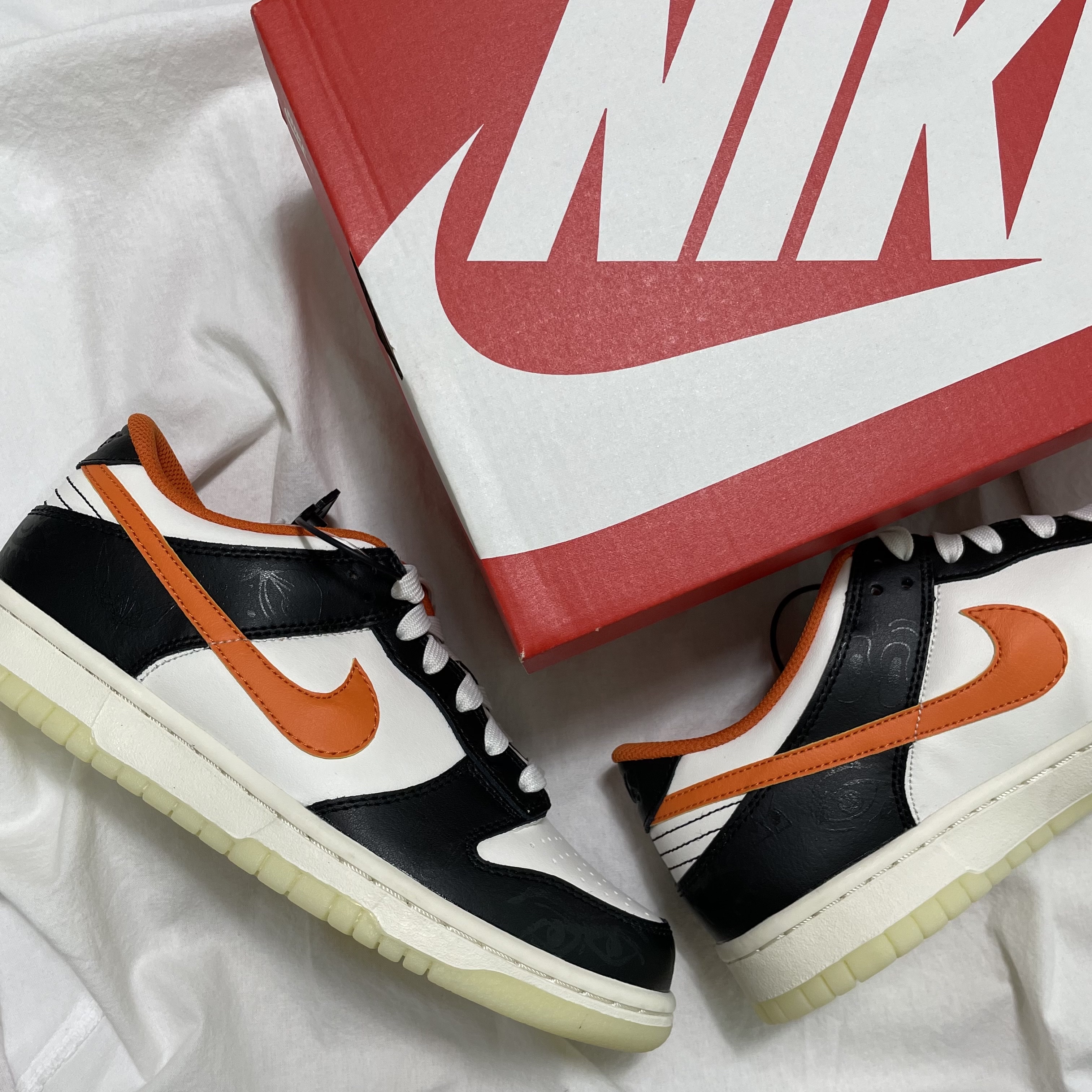 (GS) Nike Dunk Low PRM Halloween 착용 스타일