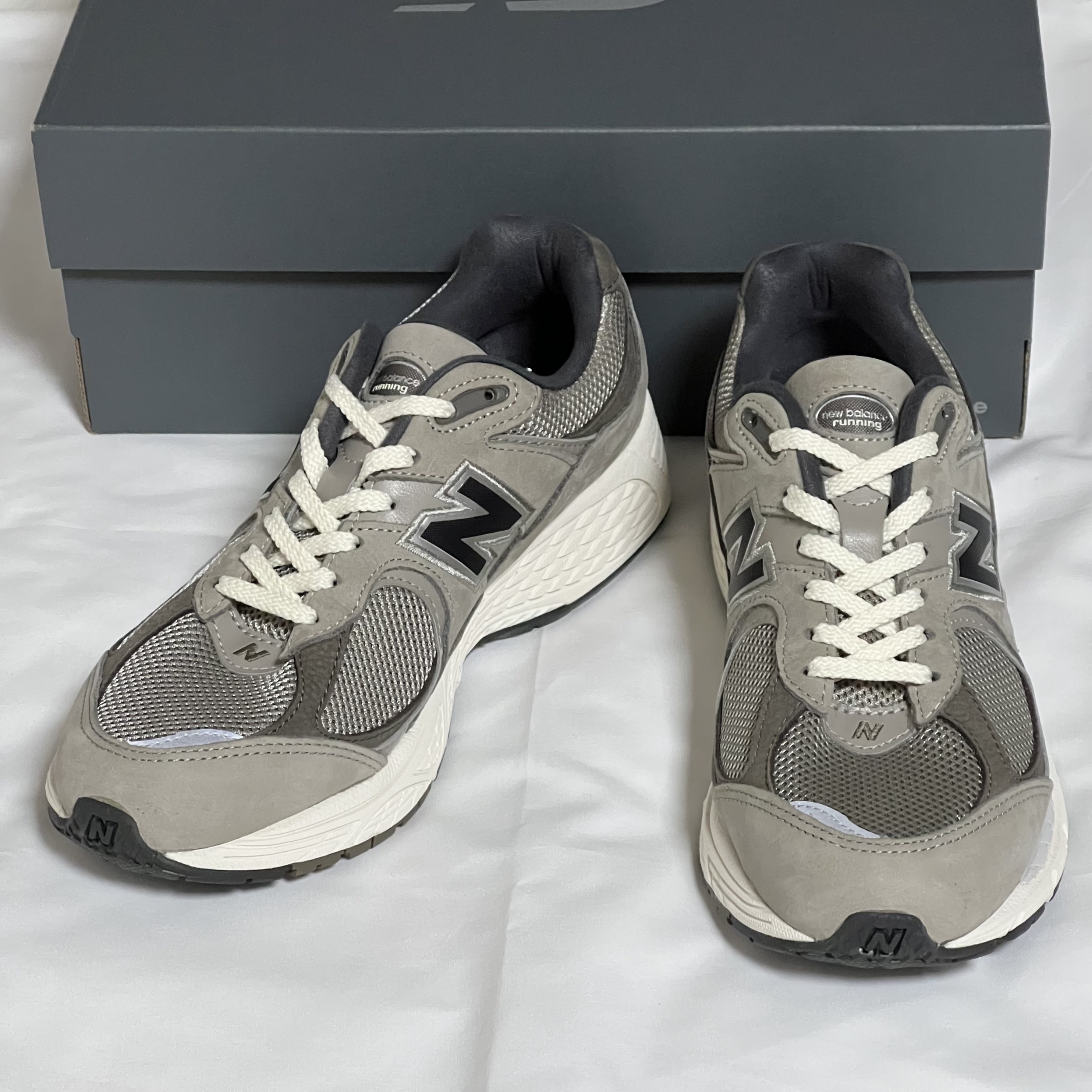 New Balance 2002 Warm Alpaca 착용 스타일