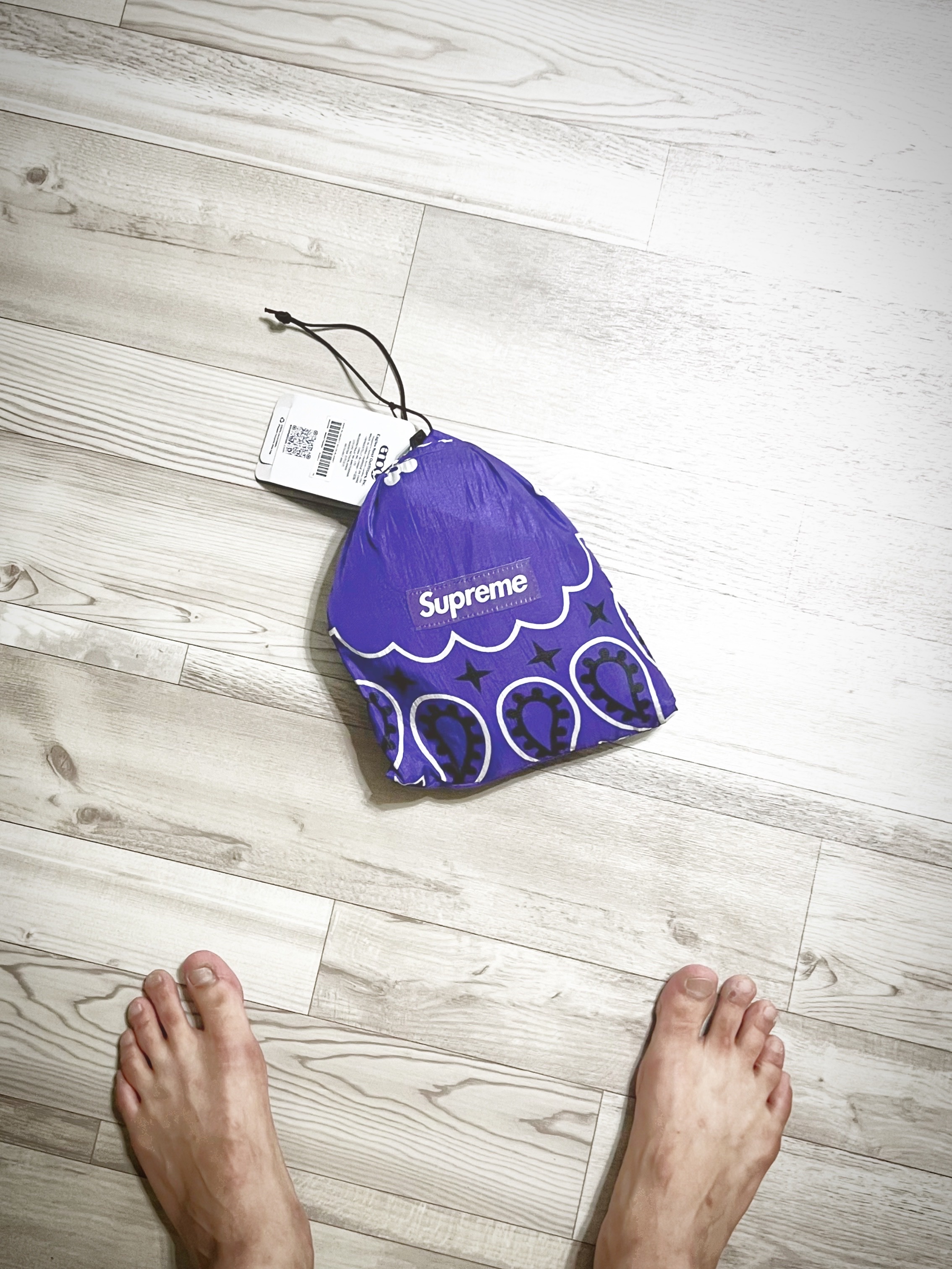 Supreme ENO Islander Nylon Blanket Purple - 22SS, Stone Island B0992 Nylon Metal Stencil Print Swimming Trunk Black - 21SS 착용 스타일 - 4