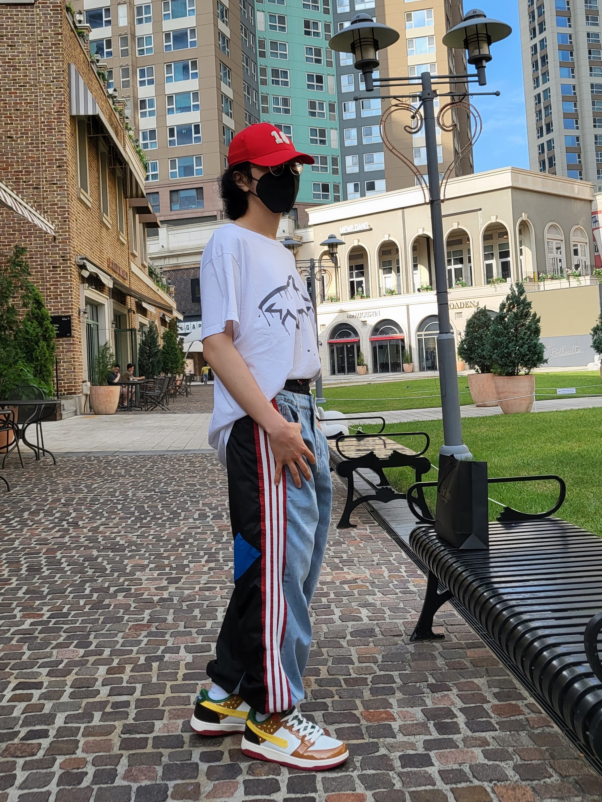 (W) Celine No.16 Cotton Baseball Cap Red 착용 스타일 - 3
