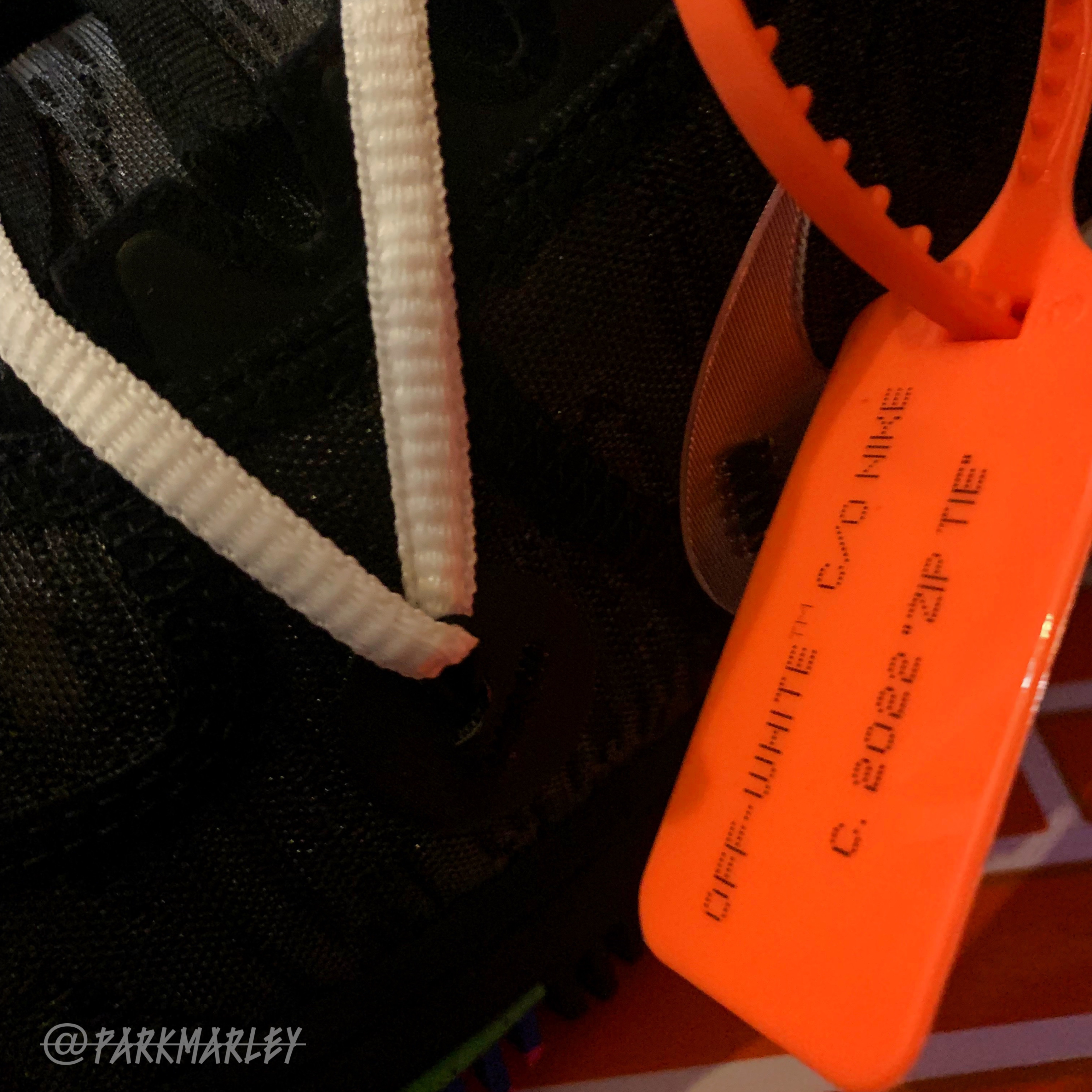Nike x Off-White Air Force 1 Mid SP Black 착용 스타일 - 4