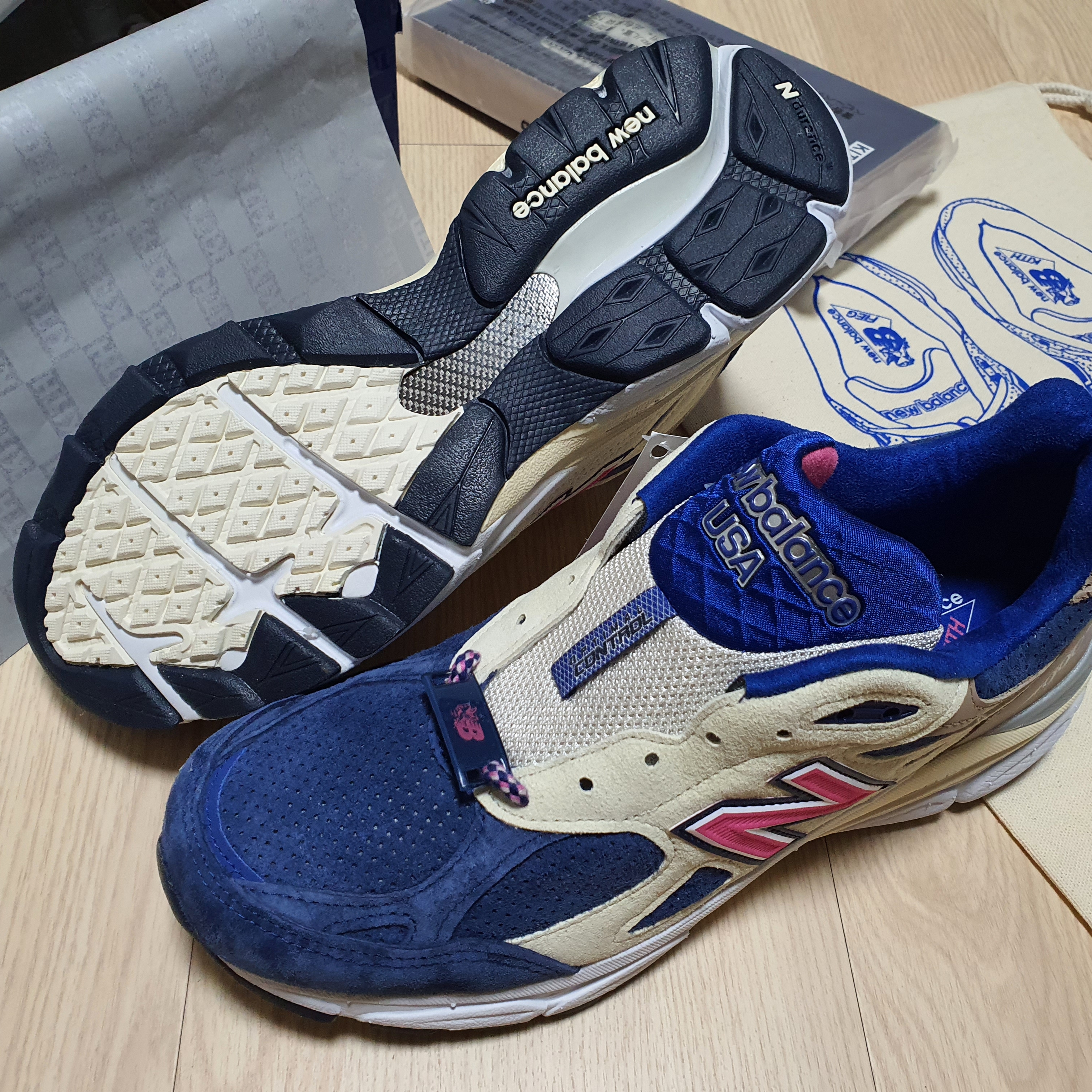 New Balance x Kith 990v3 Made in USA Daytona 착용 스타일 - 4