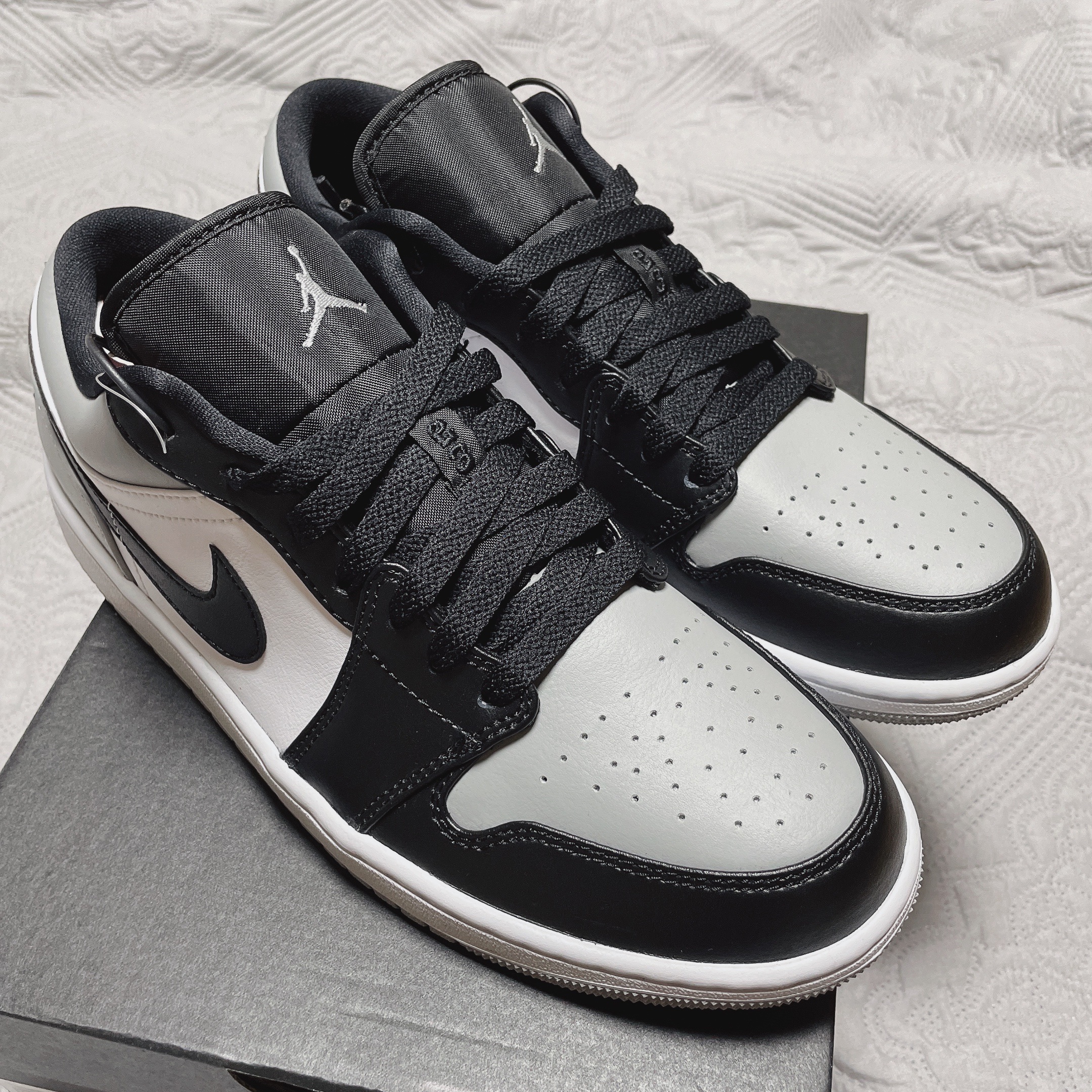 Jordan 1 Low Light Smoke Grey Black 착용 스타일 - 4