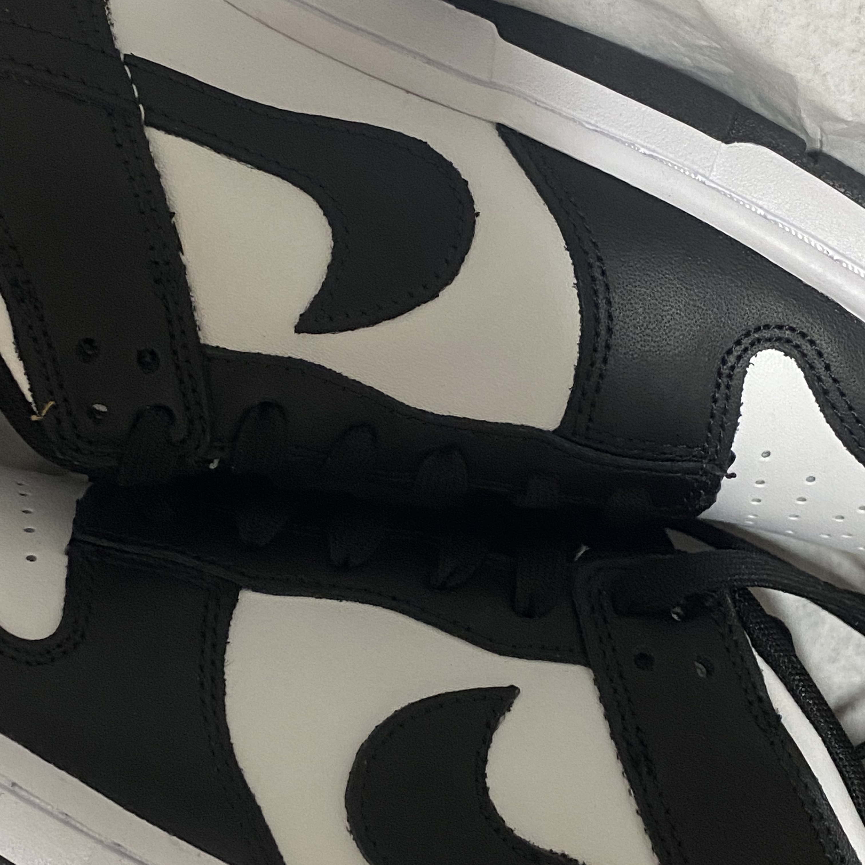 Nike Dunk Low Retro Black 착용 스타일