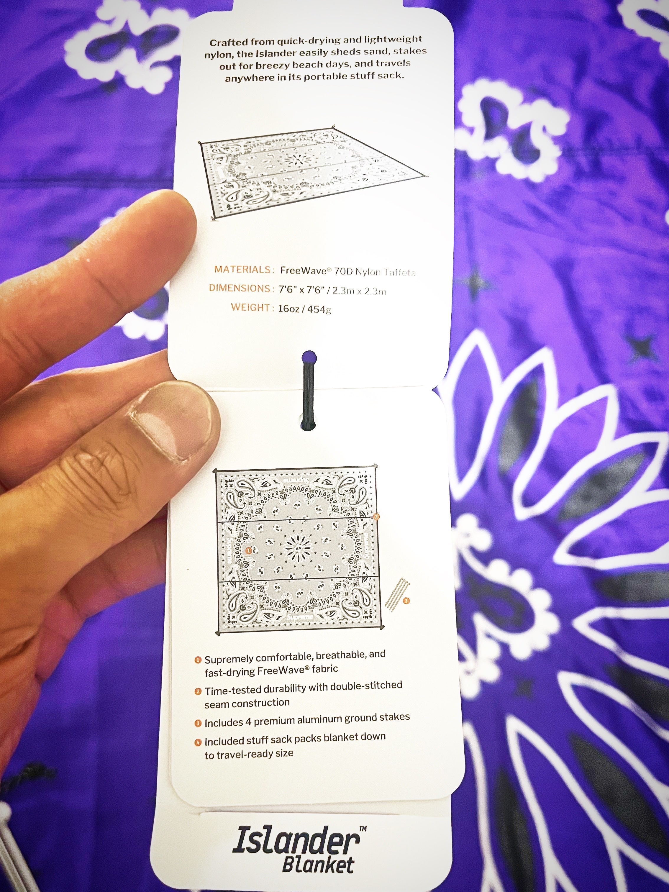 Supreme ENO Islander Nylon Blanket Purple - 22SS, Stone Island B0992 Nylon Metal Stencil Print Swimming Trunk Black - 21SS 착용 스타일 - 3