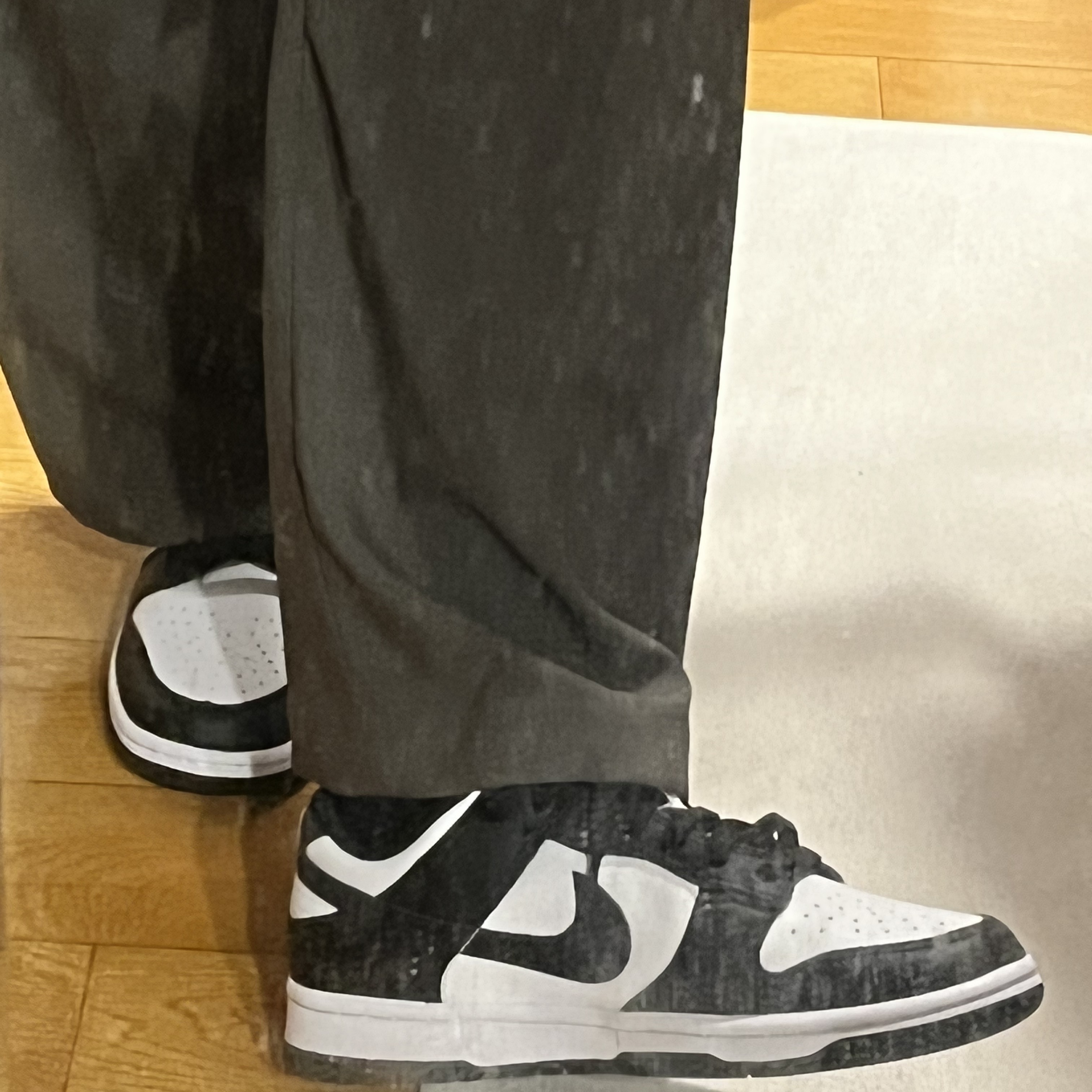 Nike Dunk Low Retro Black 착용 스타일 - 1