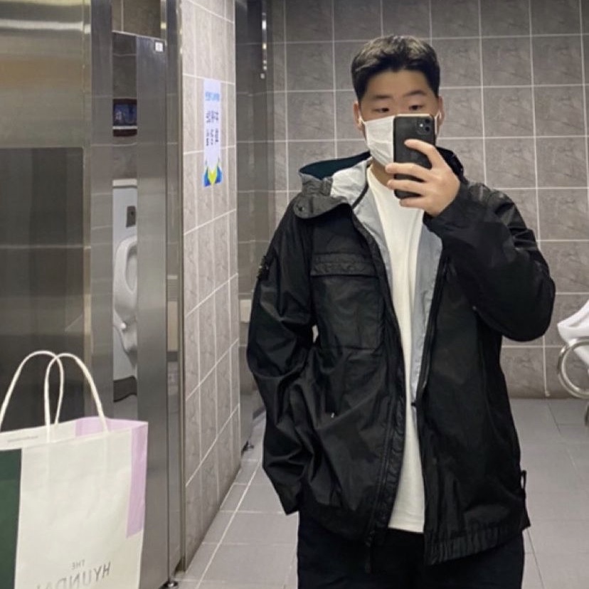 Stone Island 40223 Membrana 3L TC Garment Dyed Hooded Jacket Black - 22SS 착용 스타일