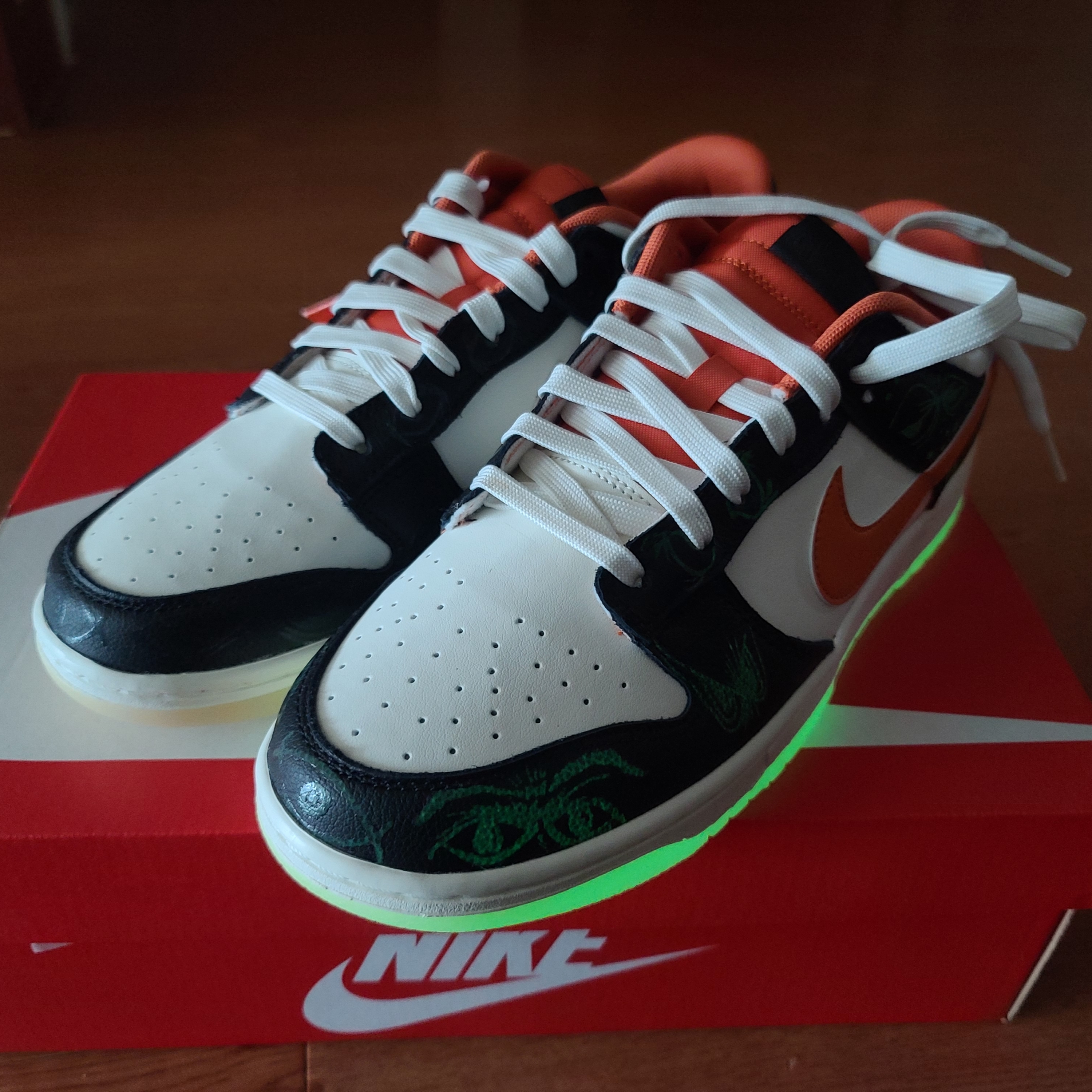 Nike Dunk Low Retro PRM Halloween 착용 스타일