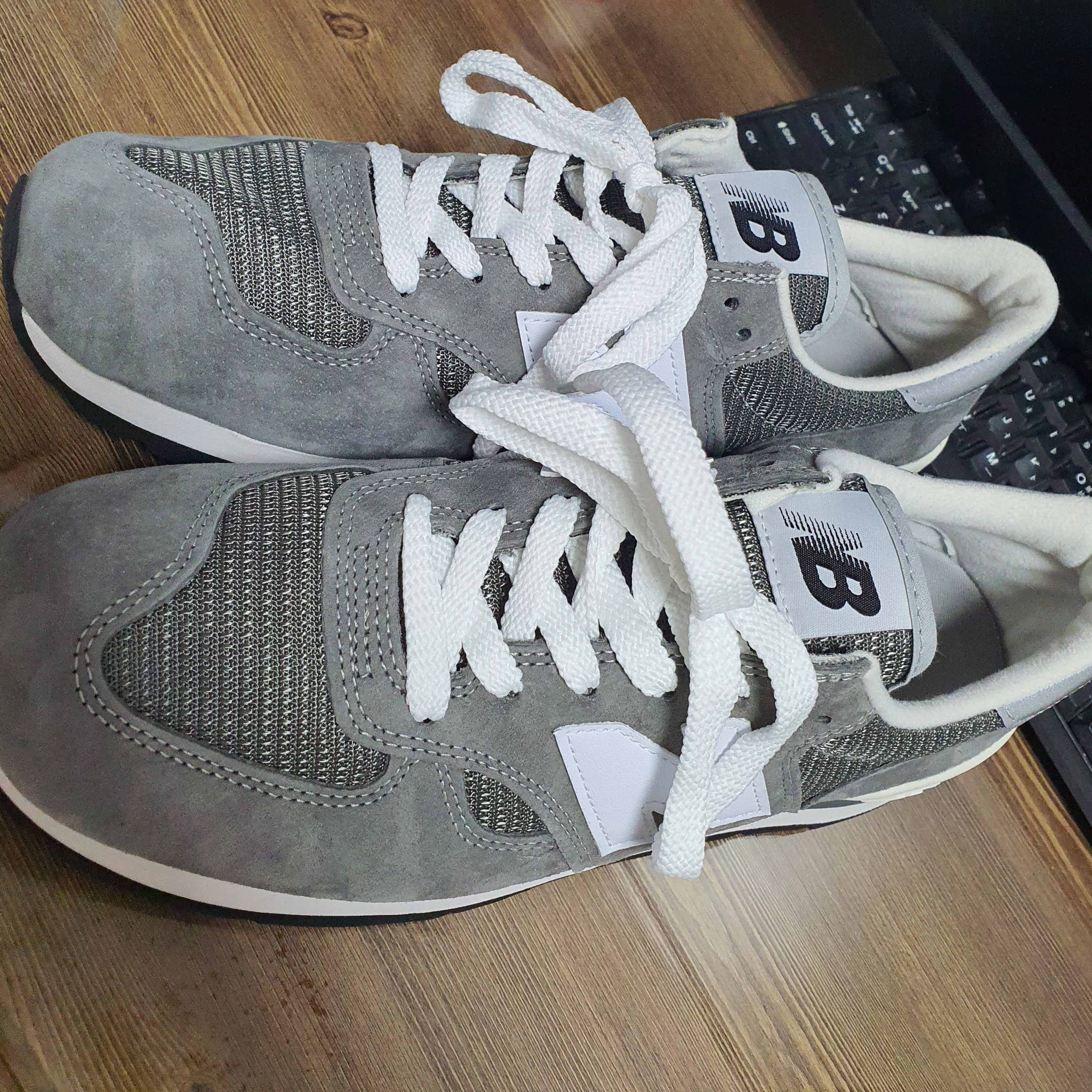 New Balance 990 Made in USA Grey 착용 스타일