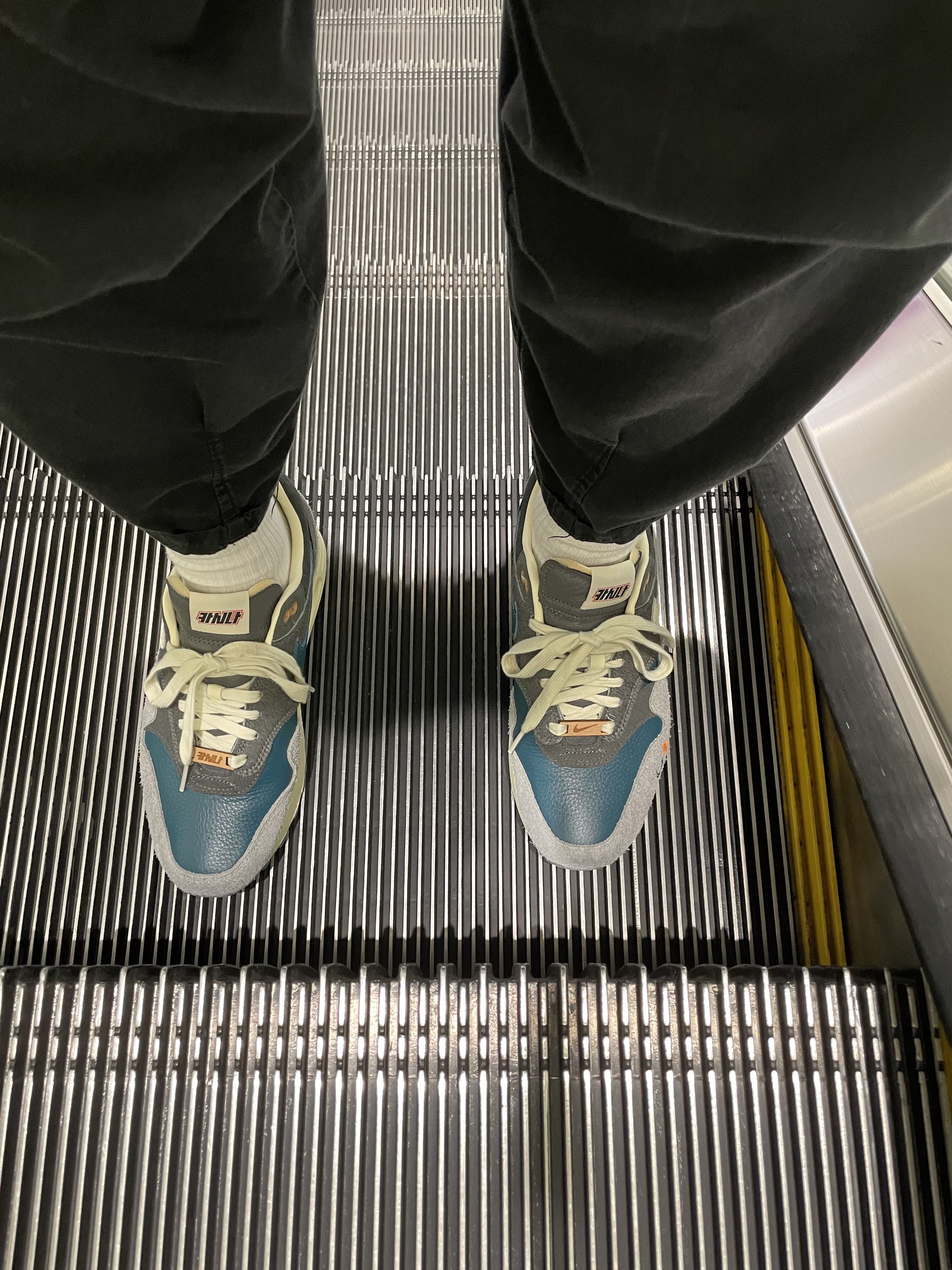 Nike x Kasina Air Max 1 SP Won-Ang Particle Grey 착용 스타일