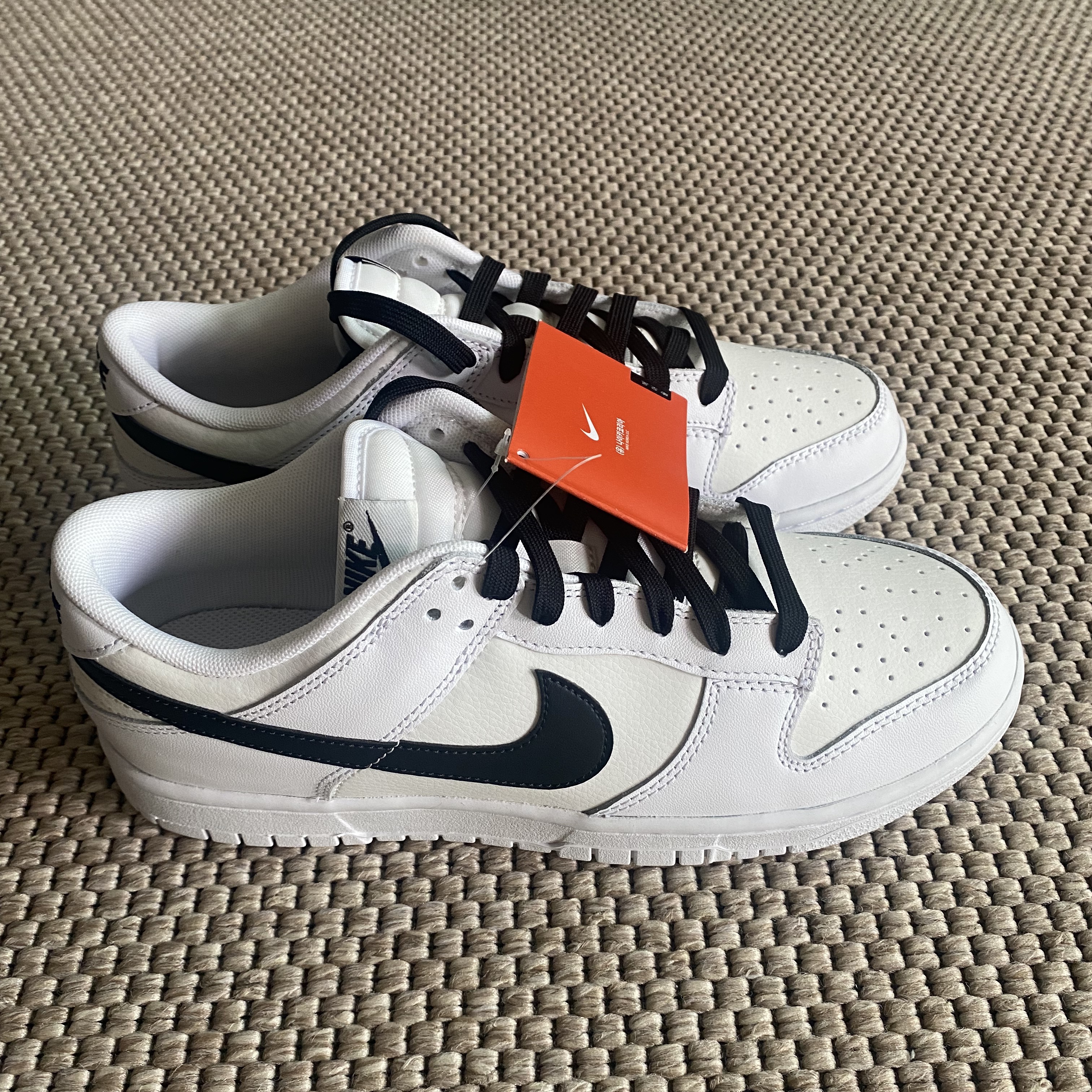 Nike Dunk Low Retro Summit White 착용 스타일