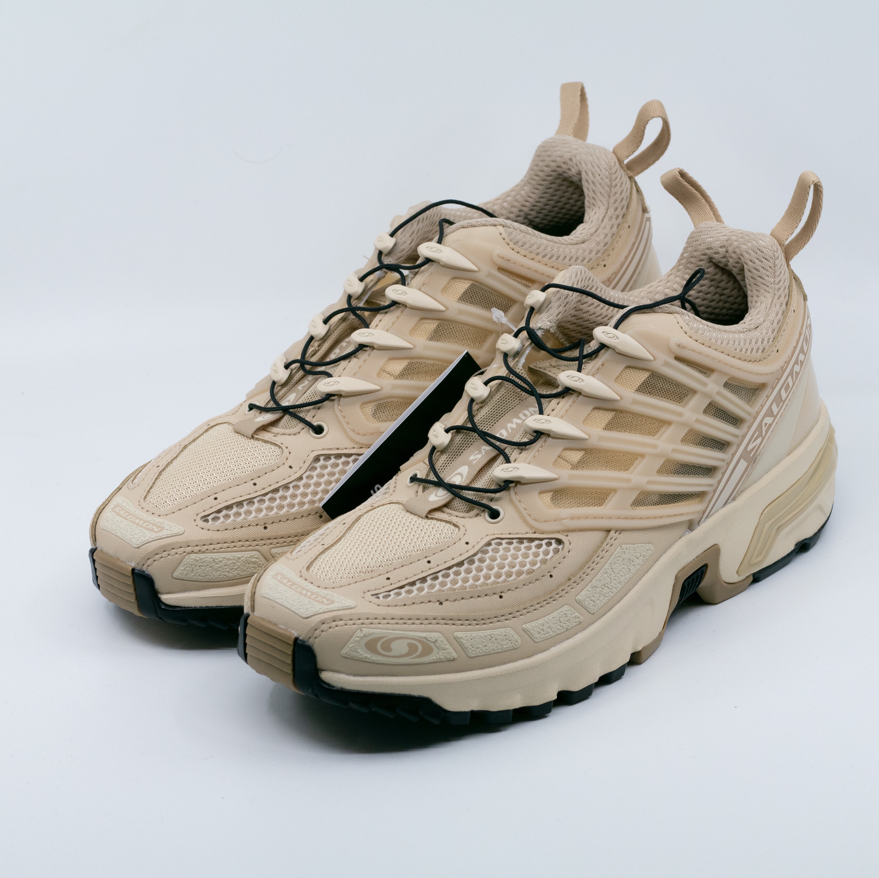 Salomon ACS Pro ADV Safari Bleached Sand 착용 스타일 - 2