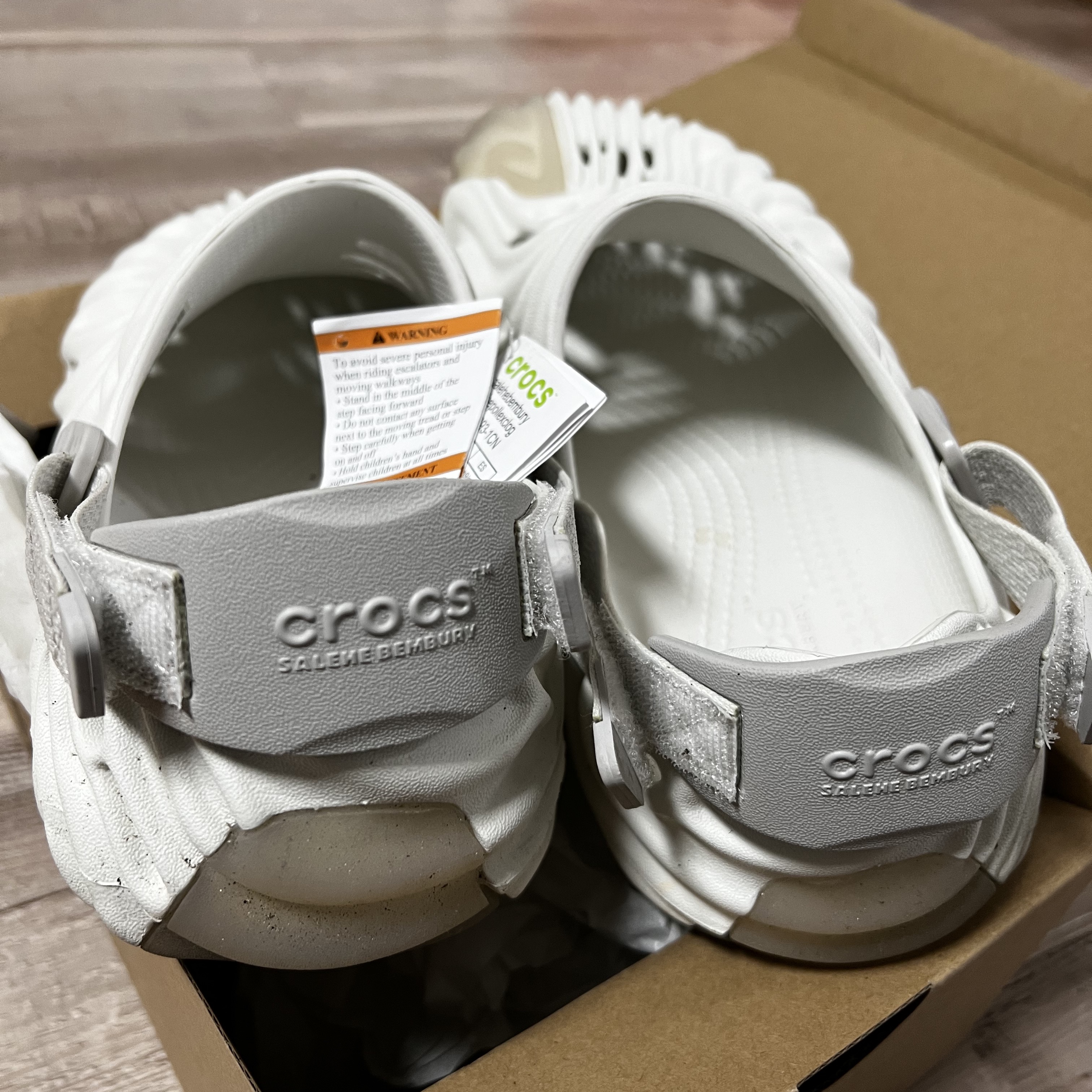 Crocs x Salehe Bembury Pollex Clog Stratus 착용 스타일 - 2