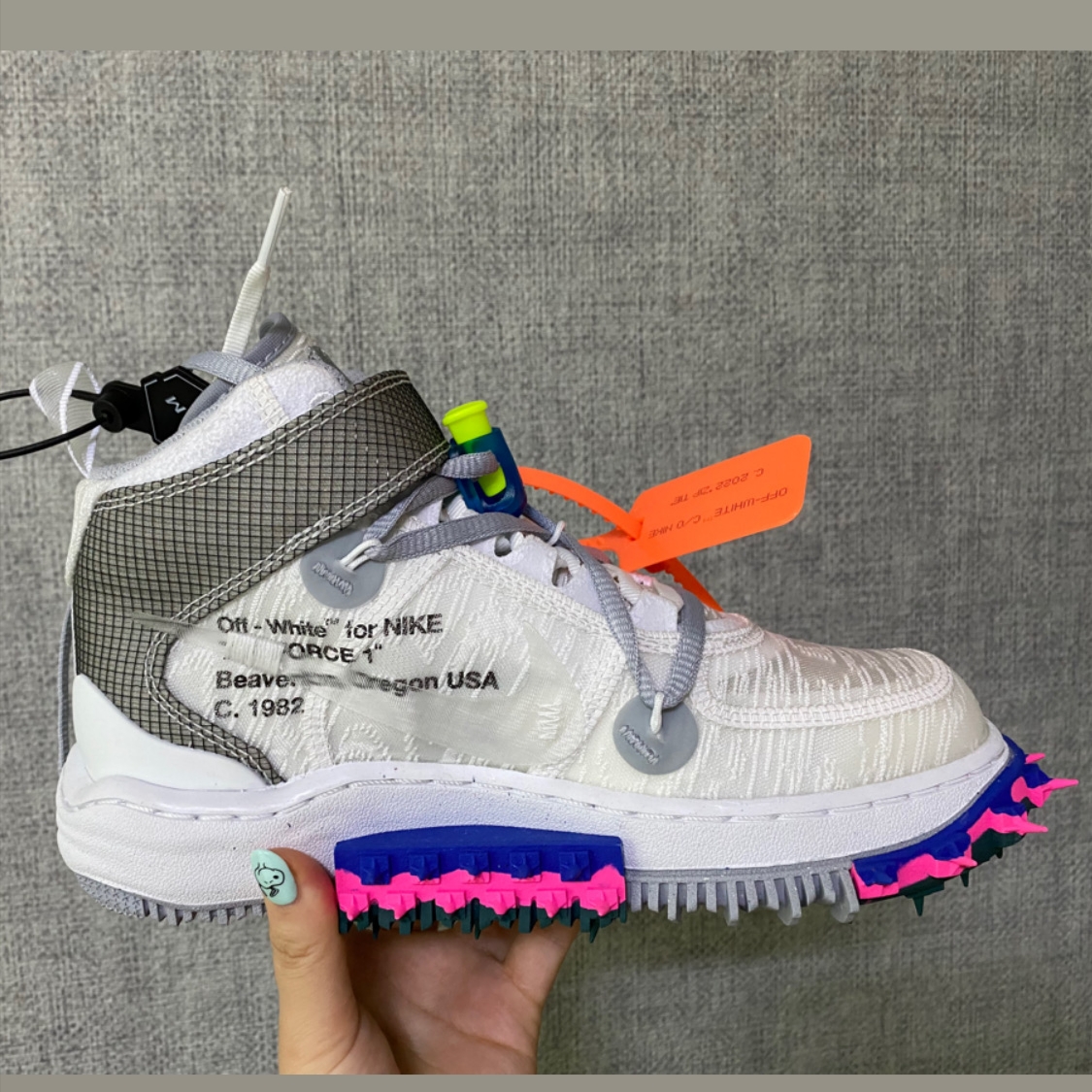 Nike x Off-White Air Force 1 Mid SP White 착용 스타일