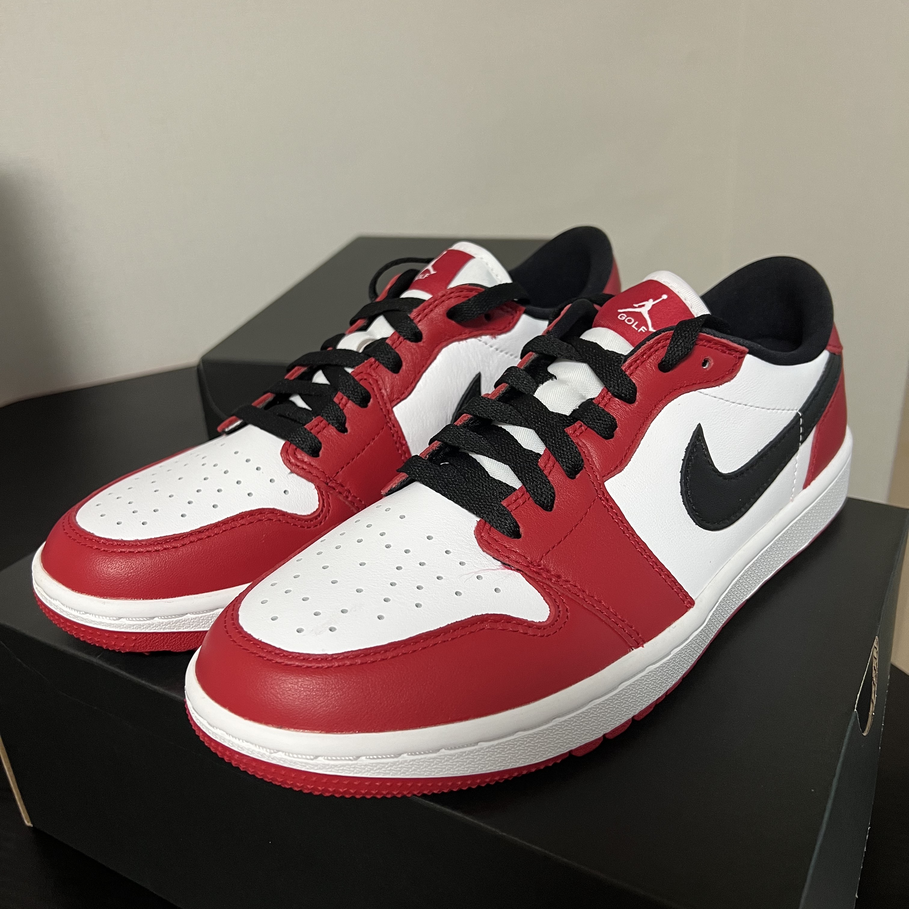 Jordan 1 Low Golf Chicago 착용 스타일