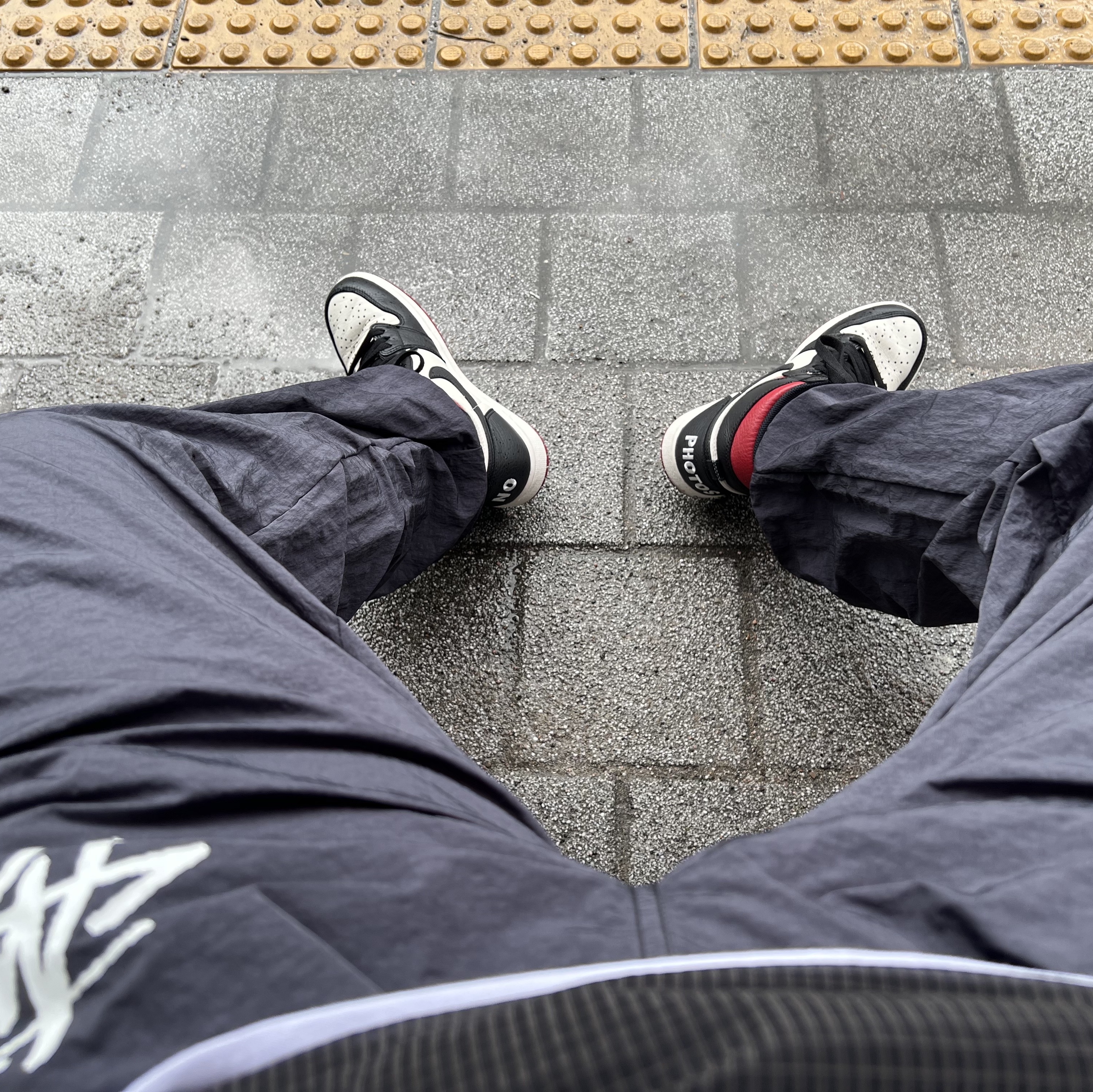 Nike x Stussy Beach Pants Off Noir, Supreme x Nike Jewel Reversible Ripstop Anorak Black - 20FW 착용 스타일