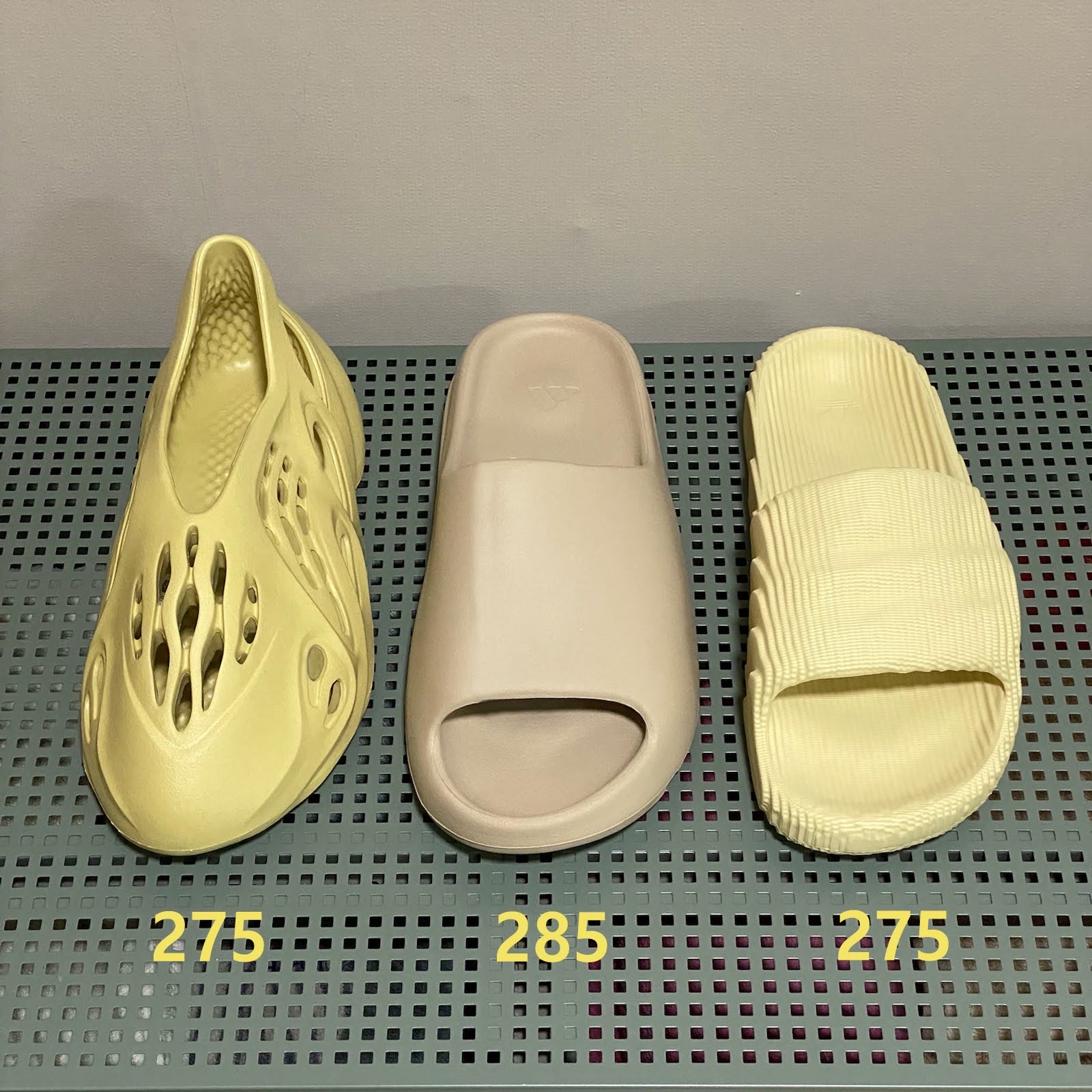 Adidas Yeezy Foam RNNR Sulfur, Adidas Yeezy Slide Pure - Re-Release Ver. 착용 스타일