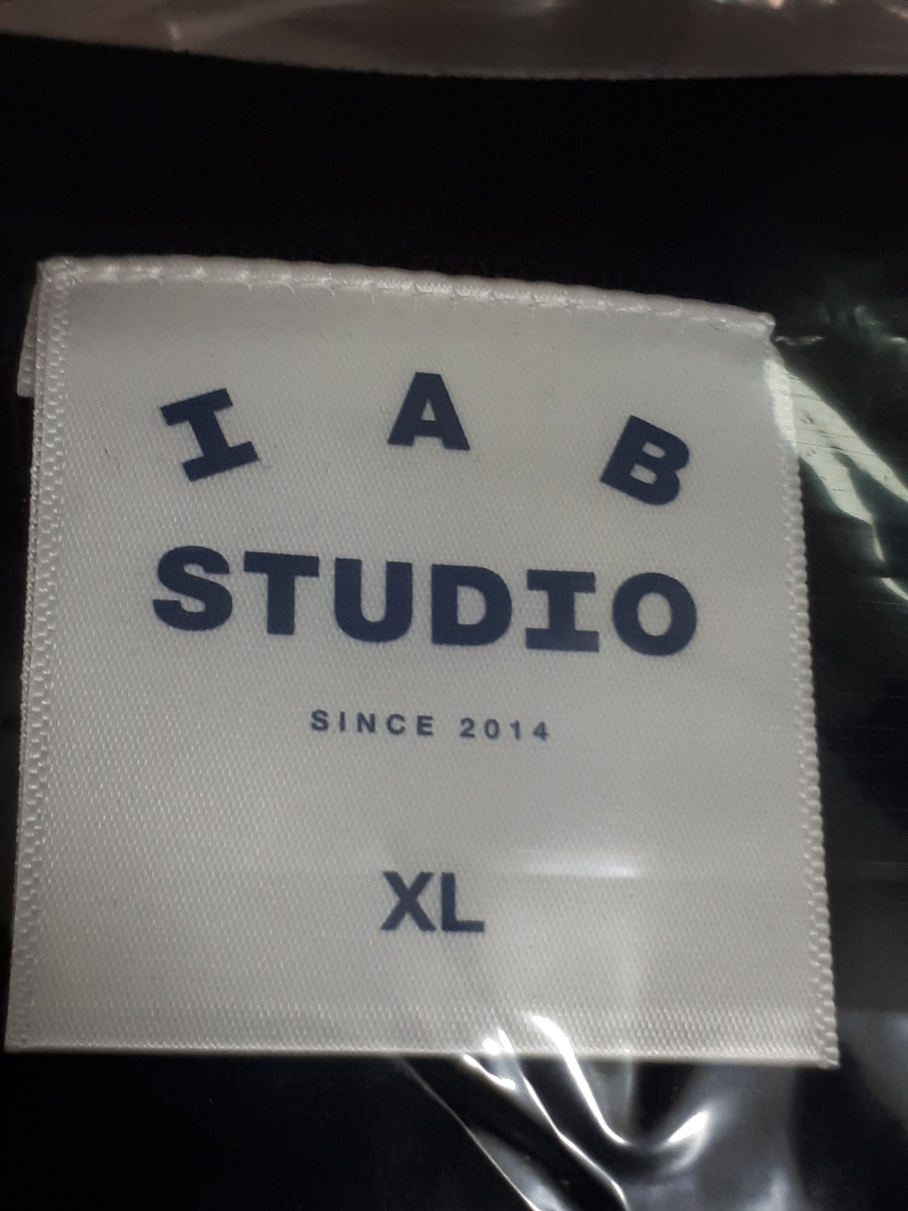 IAB Studio x Ottogi Mayonnaise 50th Anniversary T-Shirt Navy 착용 스타일
