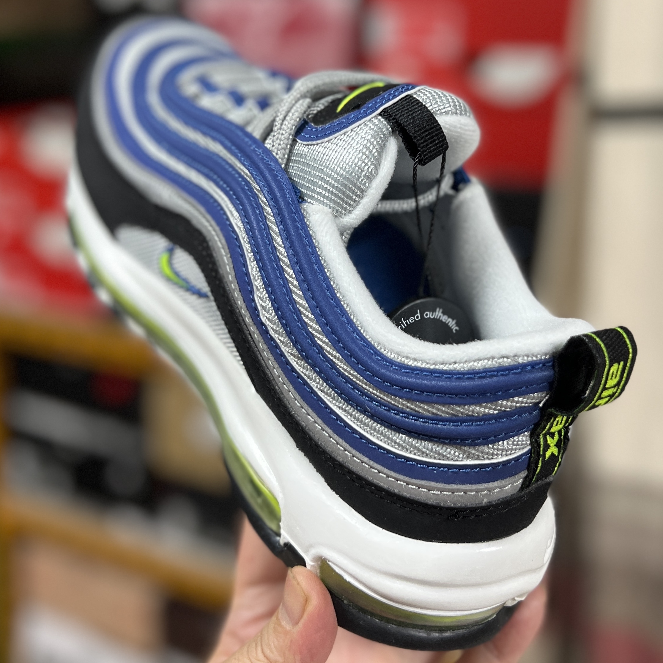 Nike Air Max 97 OG Atlantic Blue and Voltage Yellow 착용 스타일 - 2