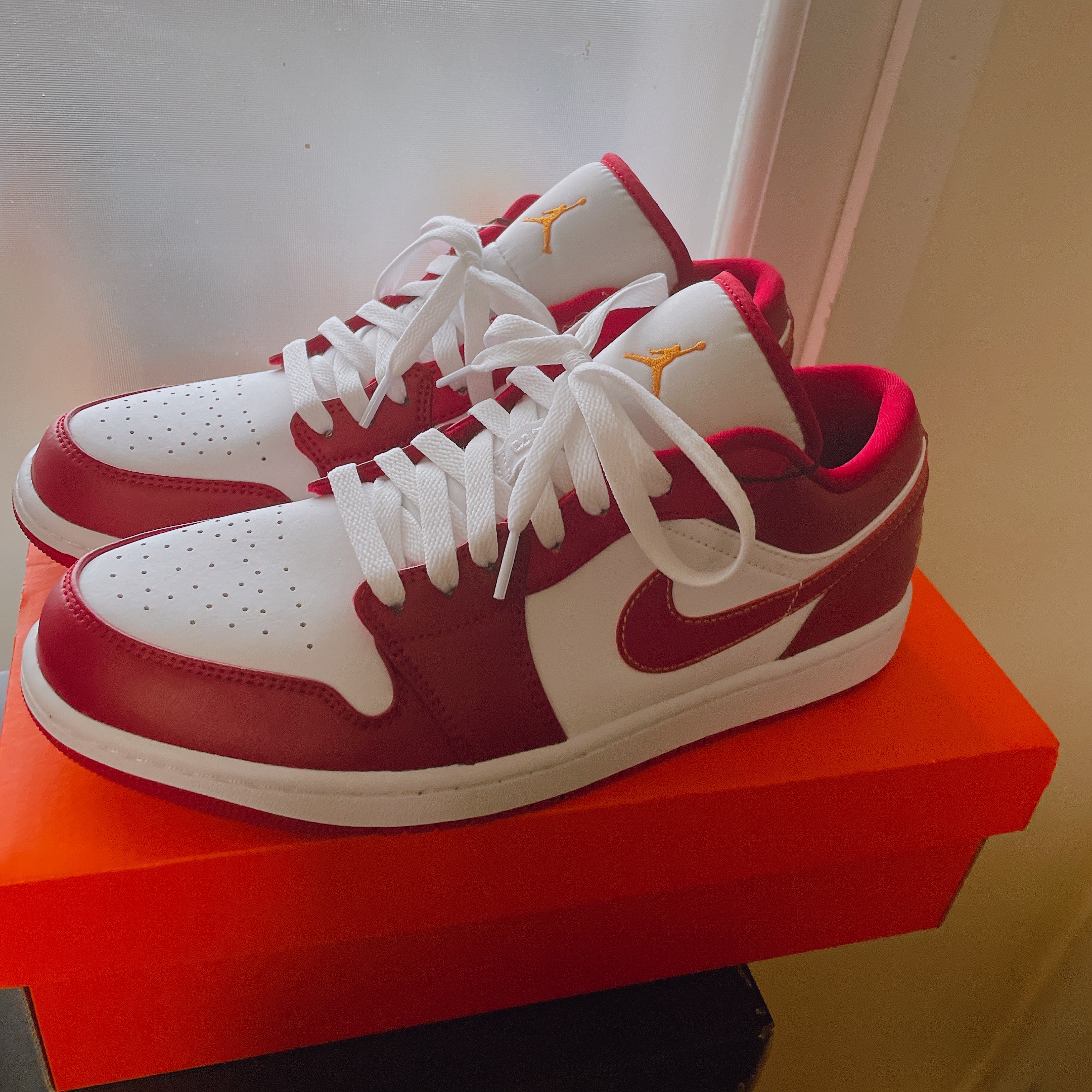 Jordan 1 Low Cardinal Red, (GS) Jordan 1 Low Cardinal Red 착용 스타일 - 3