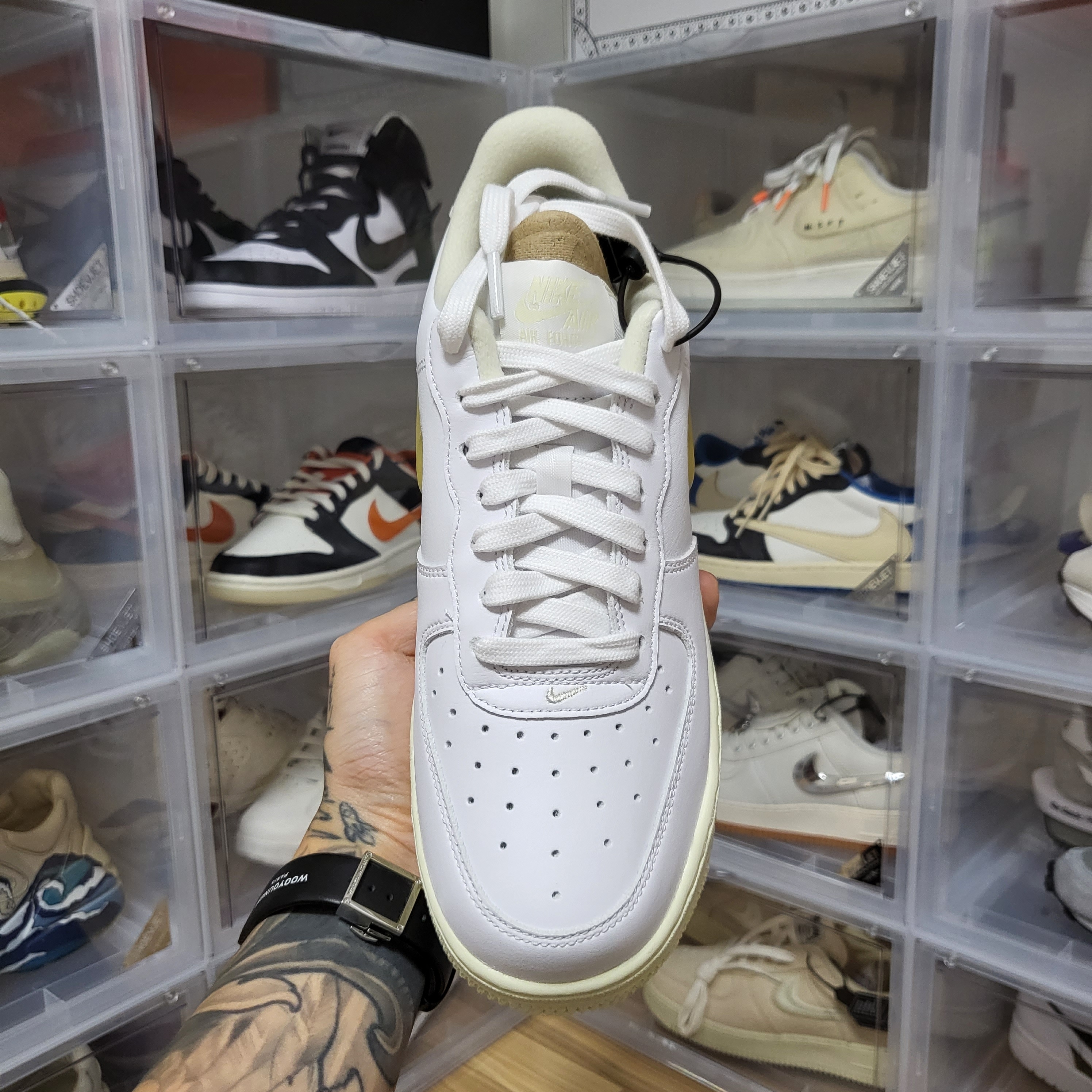 Nike Air Force 1 '07 LX Pale Vanilla 착용 스타일 - 4
