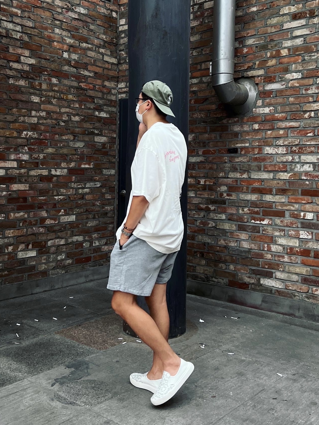 Jordan x Travis Scott x Fragment T-Shirt Sail (DJ0619-133) 착용 스타일 - 1