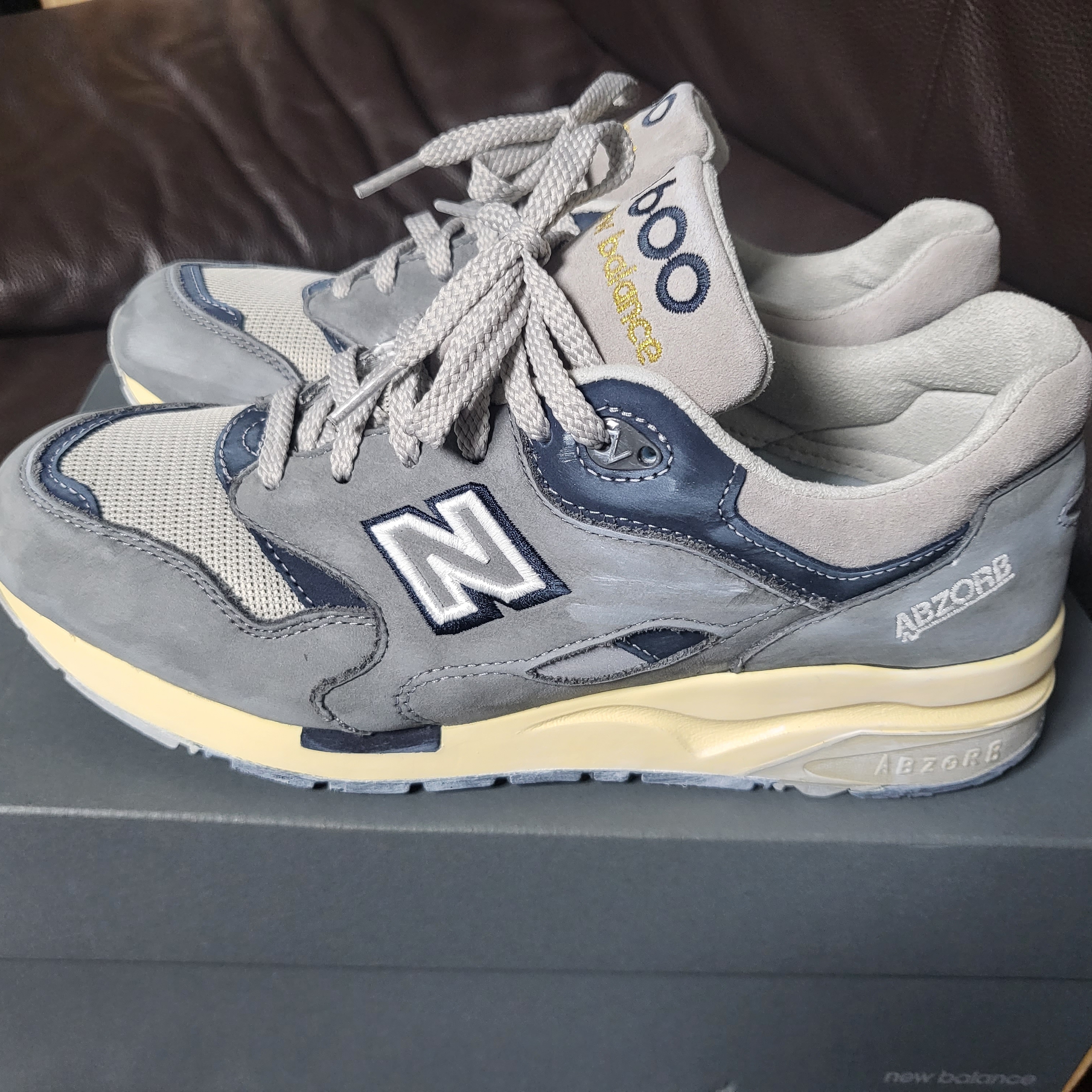 New Balance 1600 Premium Vintage Grey 착용 스타일 - 4