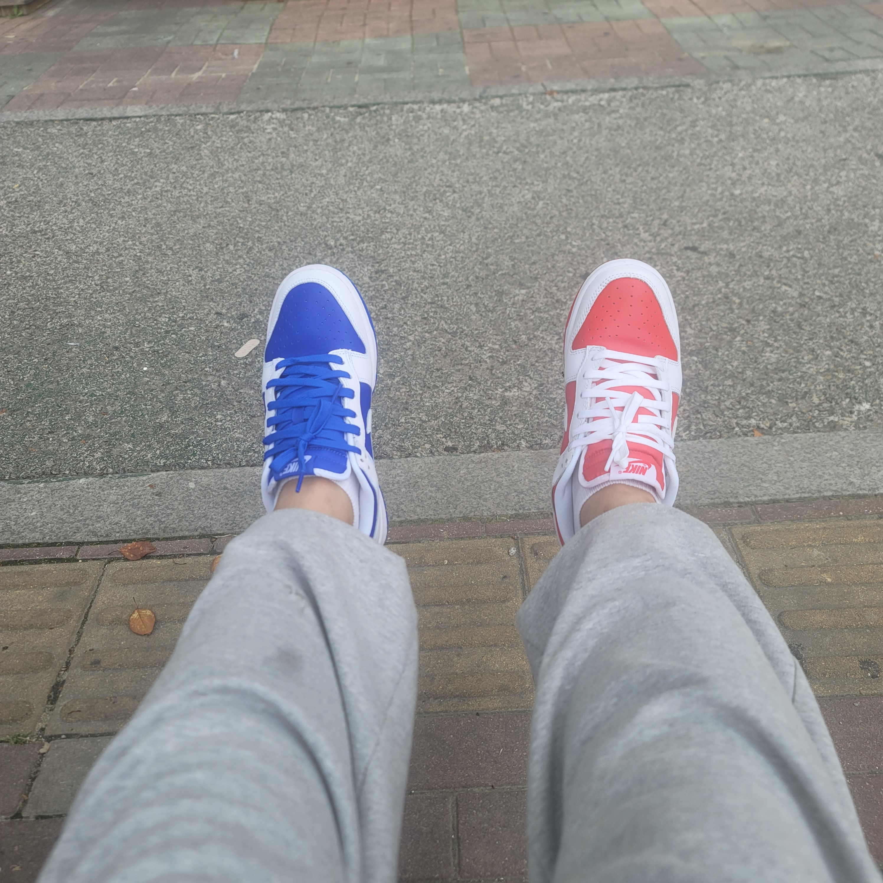 Nike Dunk Low Retro Championship Red, Nike Dunk Low Retro Racer Blue and White 착용 스타일