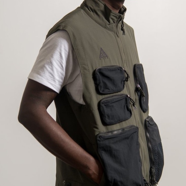 Nike ACG Vest Cargo Khaki Black - US/EU 착용 스타일