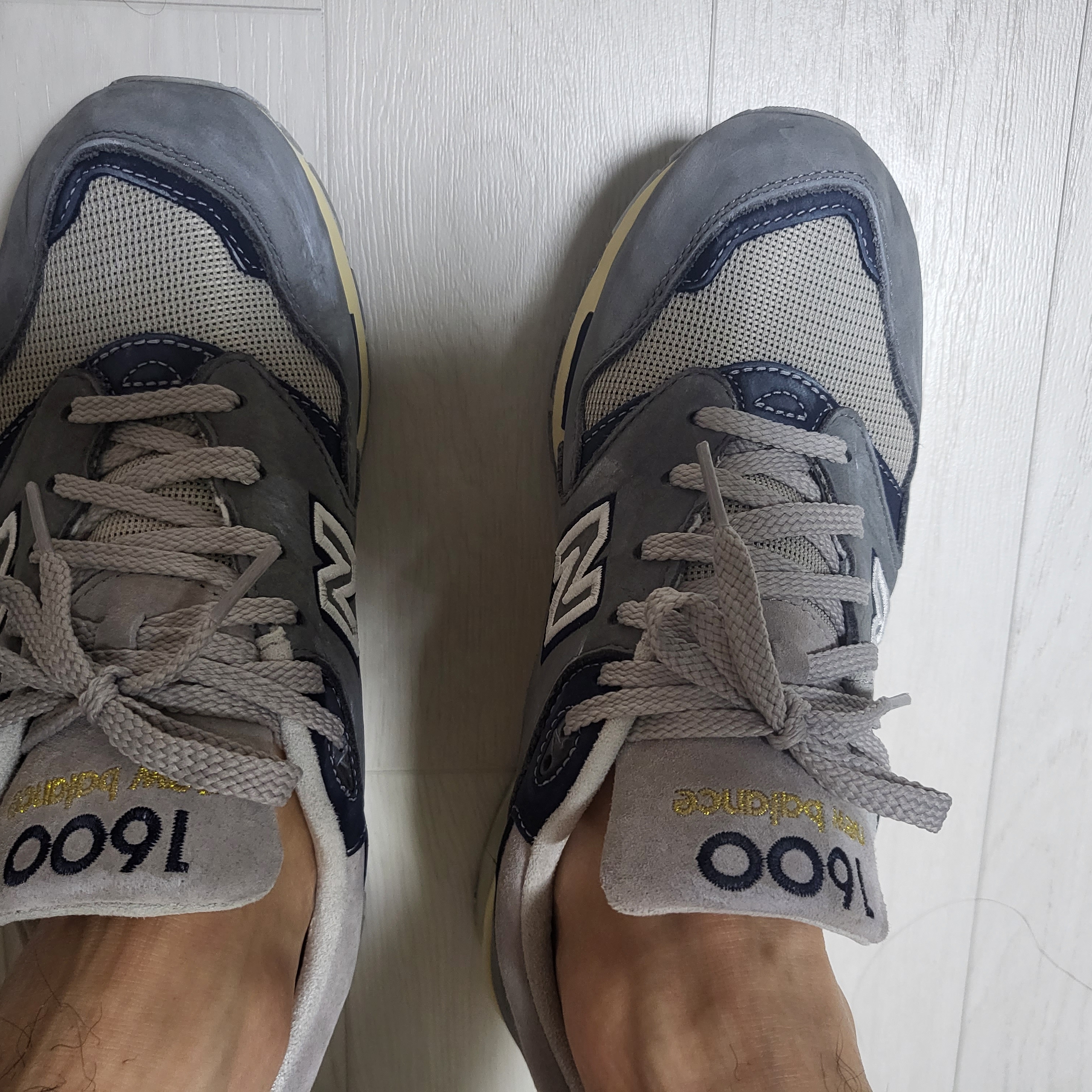 New Balance 1600 Premium Vintage Grey 착용 스타일 - 5