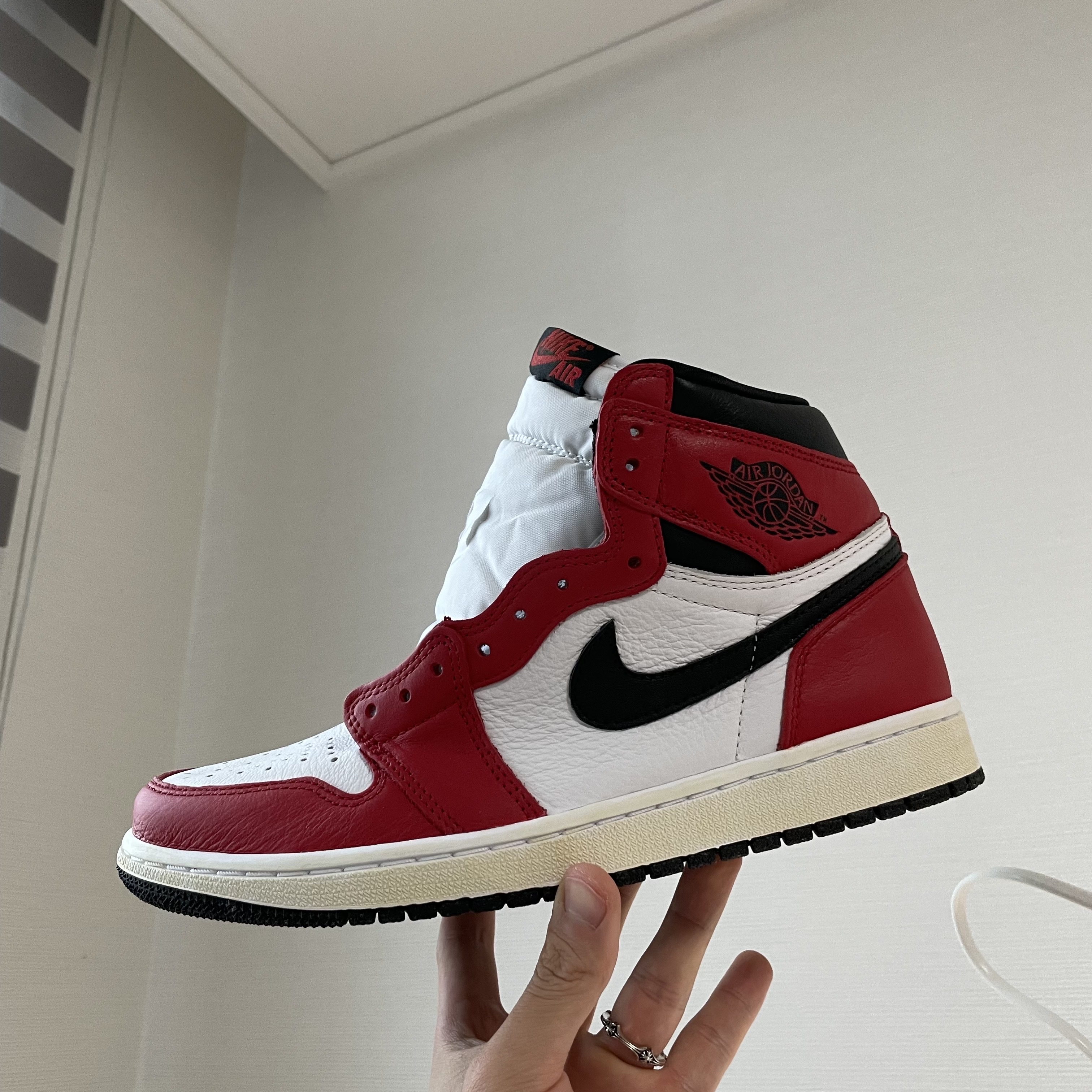 Jordan 1 Mid Chicago 2020, Jordan 1 Retro High OG Heritage 착용 스타일 - 4