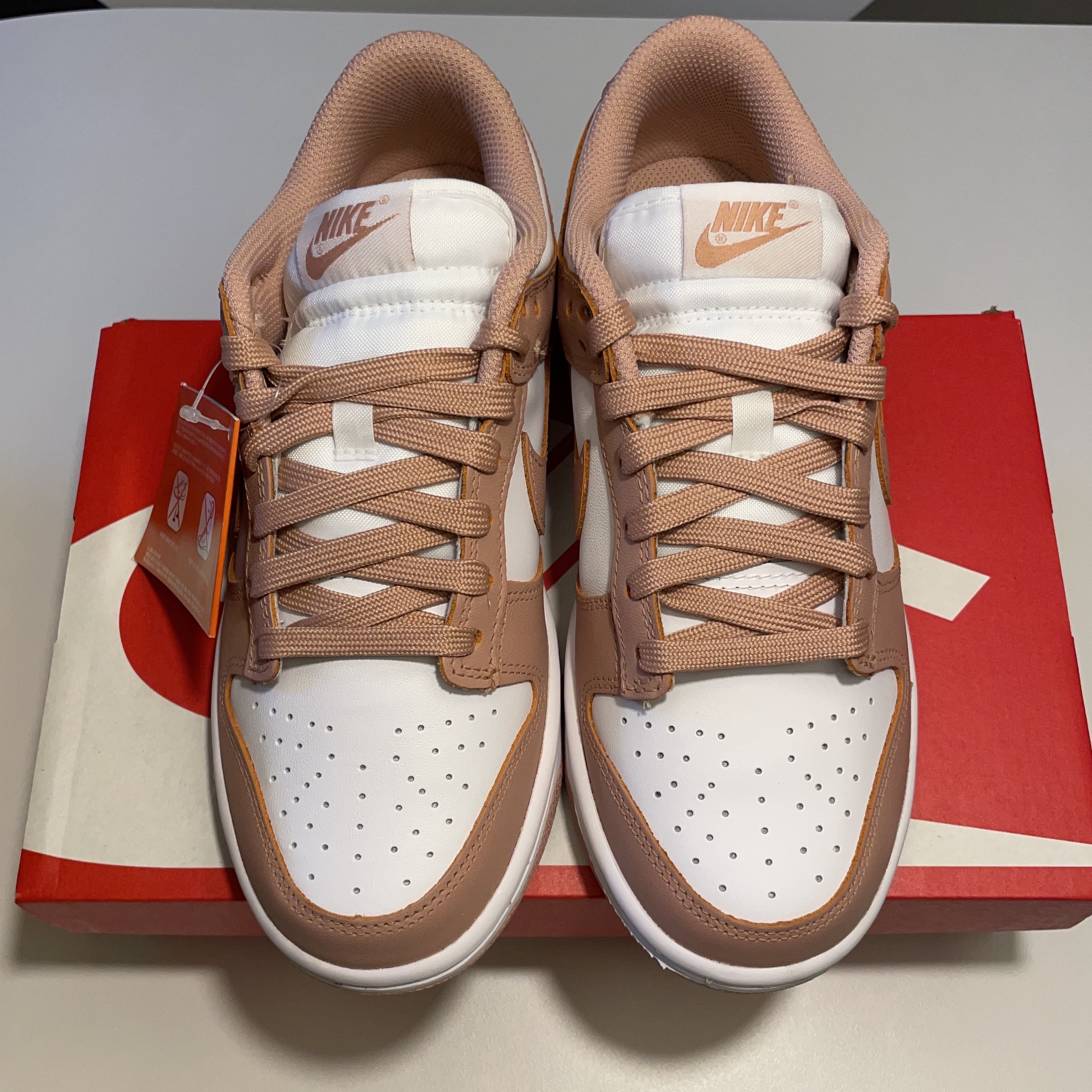 (W) Nike Dunk Low Rose Whisper 착용 스타일 - 4