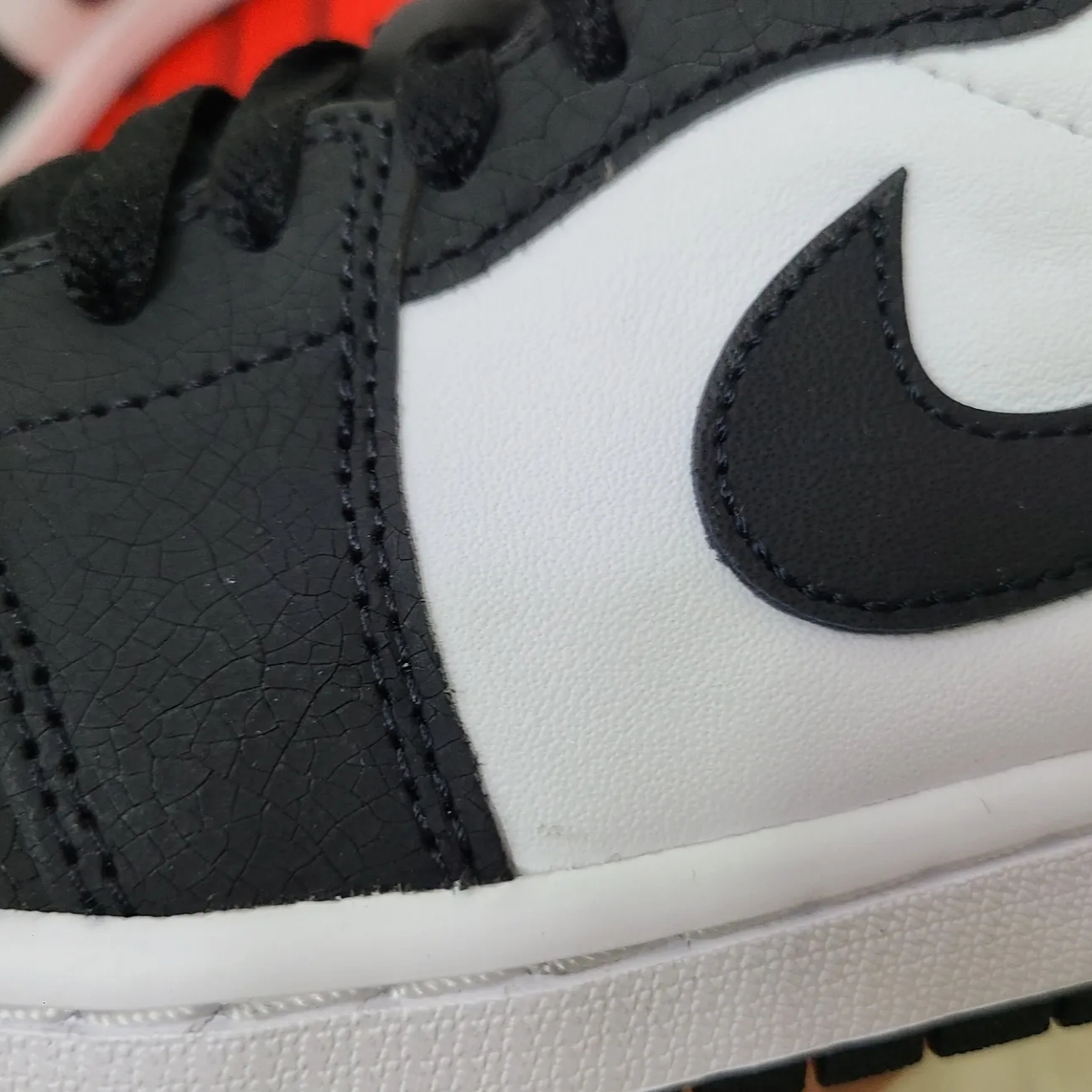 Jordan 1 Retro Low OG Bleached Coral 착용 스타일 - 4