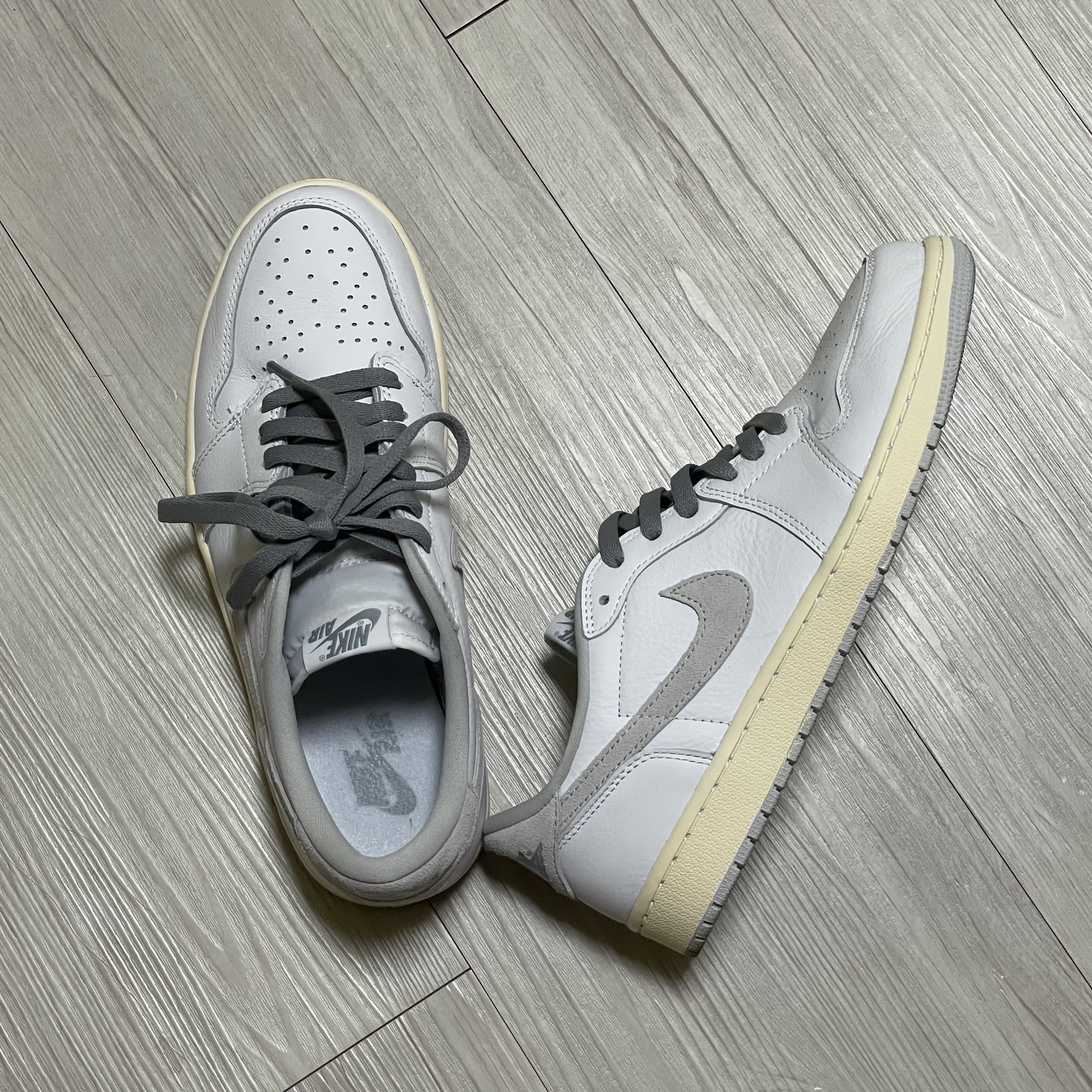 Jordan 1 Low OG Neutral Grey 착용 스타일
