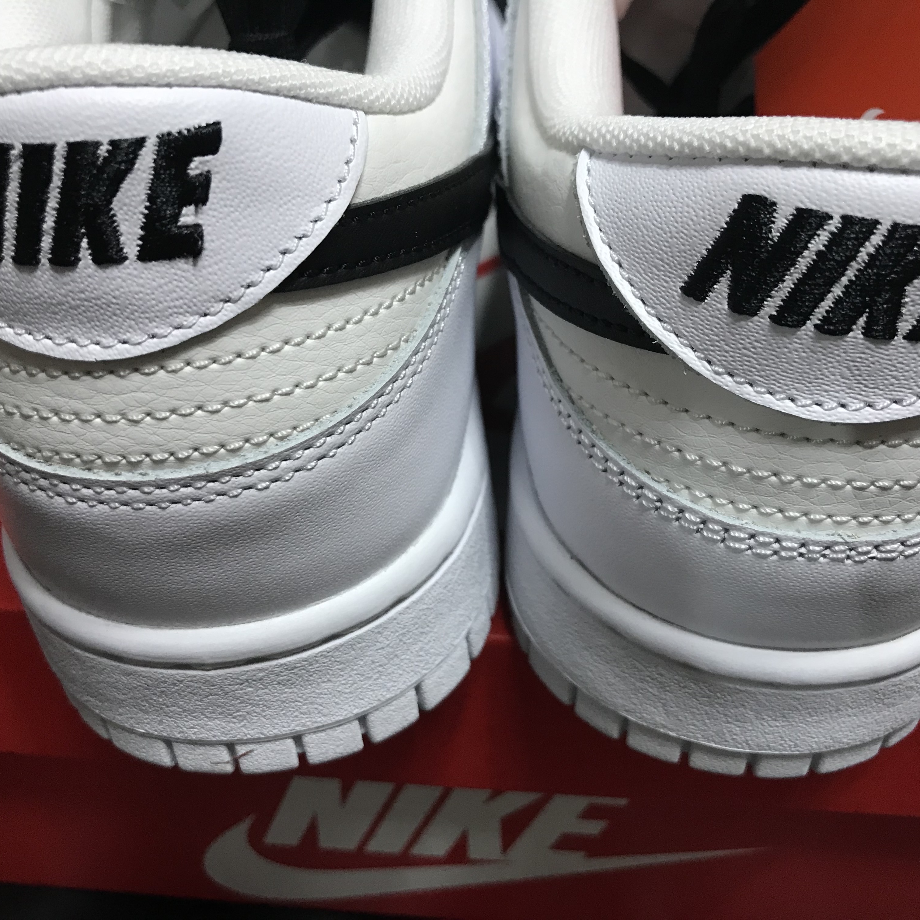 Nike Dunk Low Retro Summit White 착용 스타일 - 5