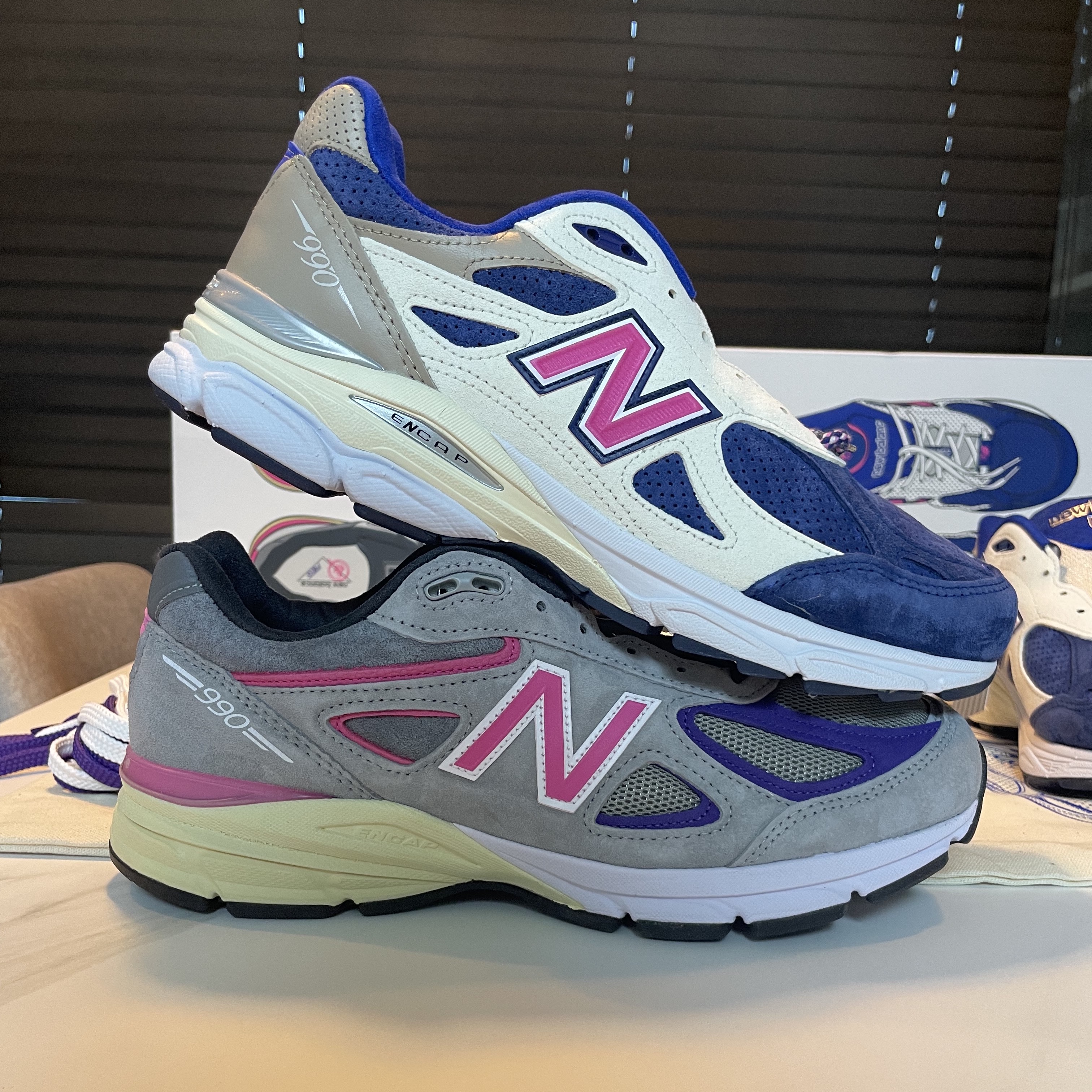 New Balance x Kith x United Arrows & Sons 990v4 Made in USA Grey Pink, New Balance x Kith 990v3 Made in USA Daytona 착용 스타일 - 1