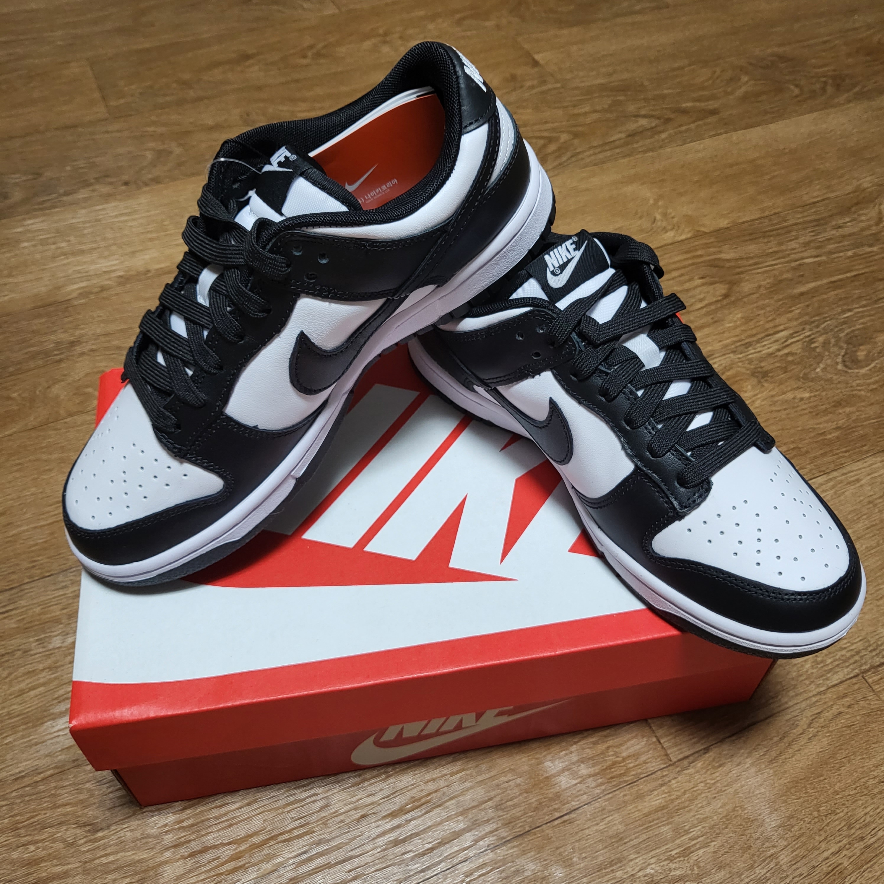 Nike Dunk Low Retro Black 착용 스타일 - 1