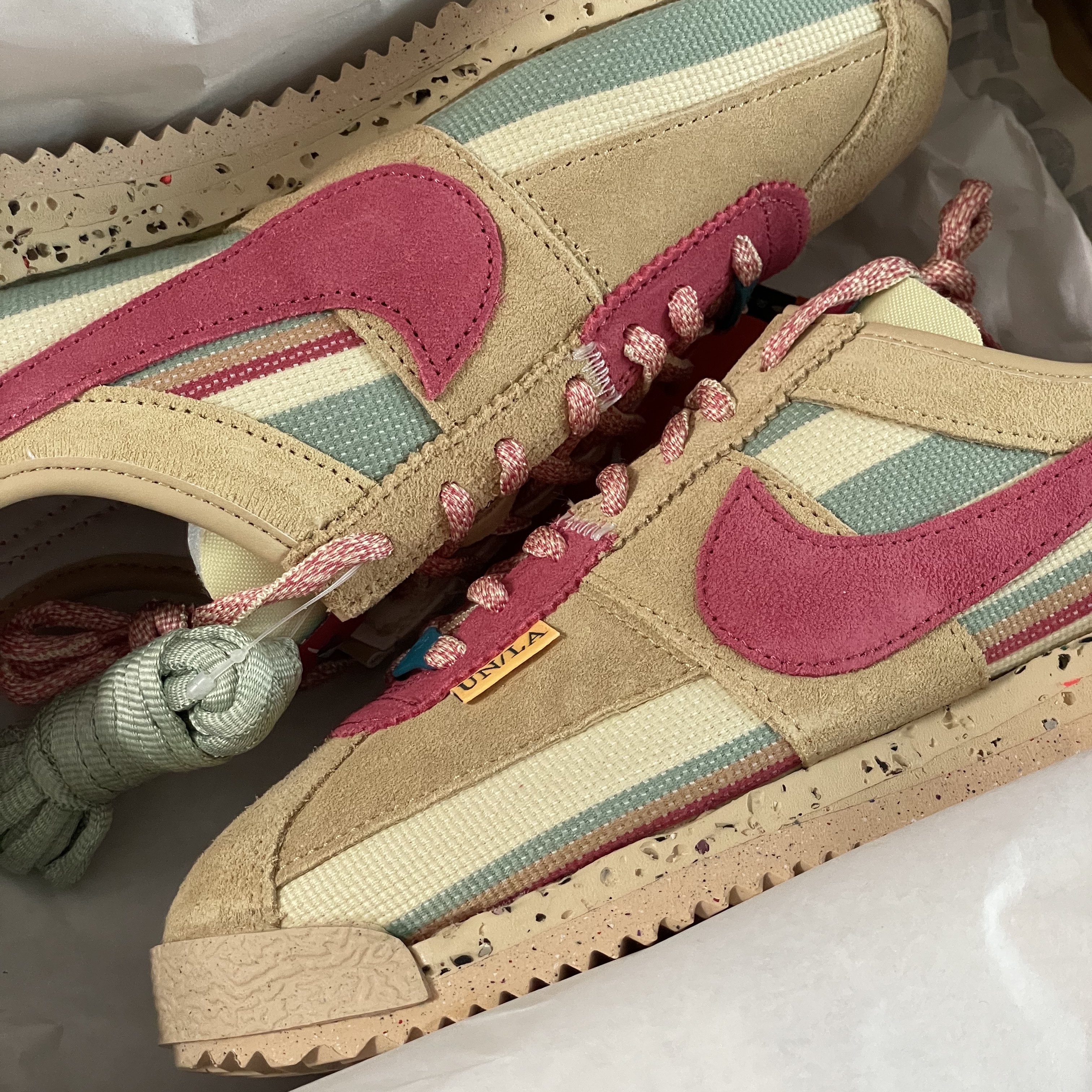 Nike x Union Cortez SP Sesame 착용 스타일